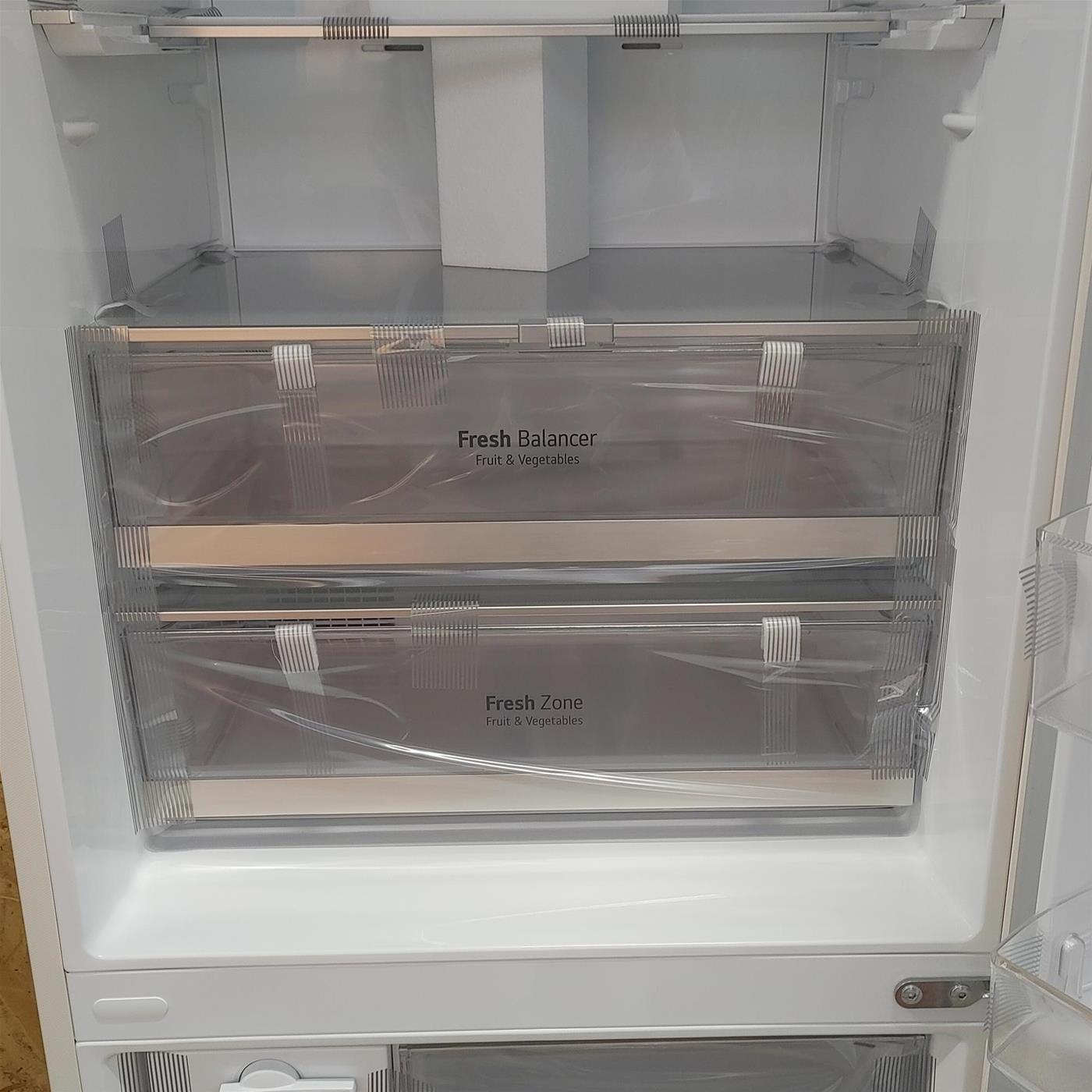 LG GBB567SECMN frigorifero con congelatore Libera installazione 462 LE Sabbia