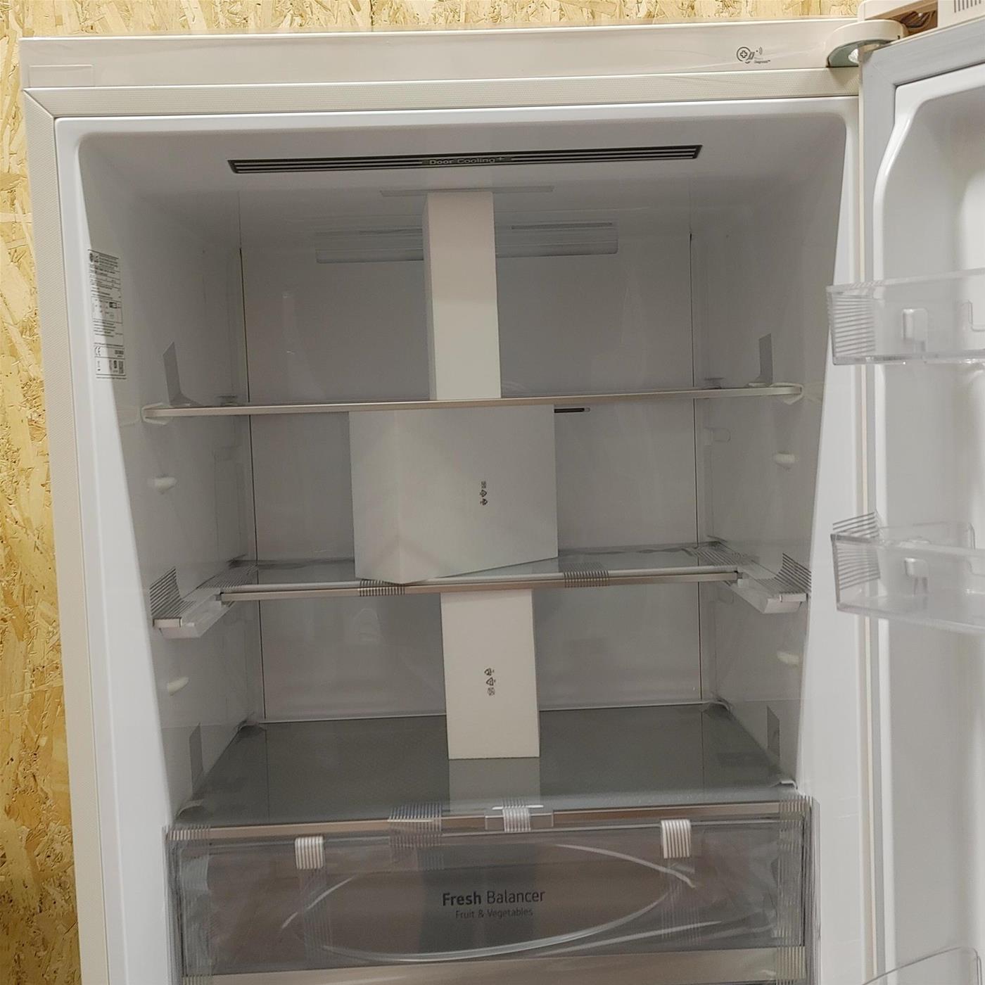 LG GBB567SECMN frigorifero con congelatore Libera installazione 462 LE Sabbia