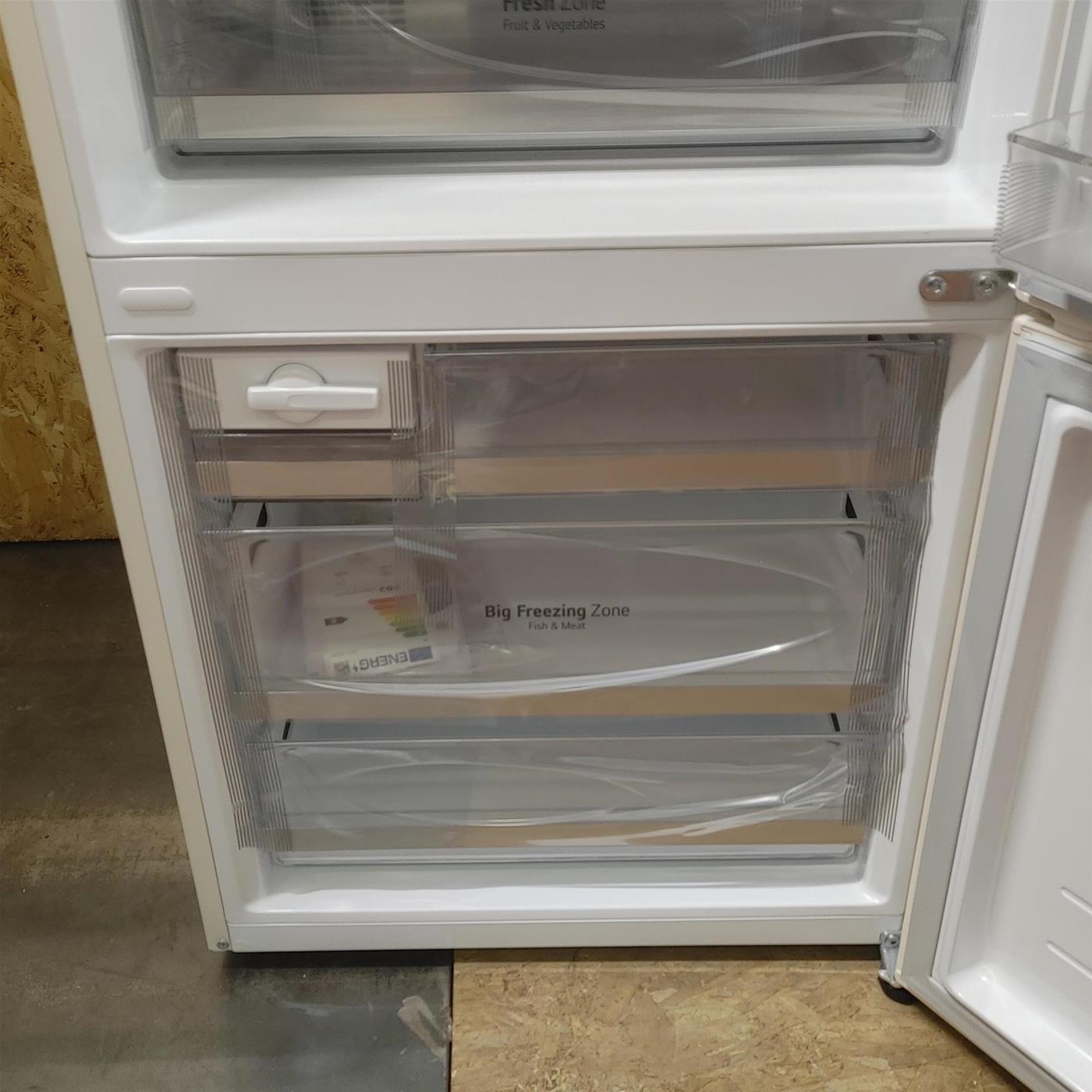 LG GBB567SECMN frigorifero con congelatore Libera installazione 462 LE Sabbia