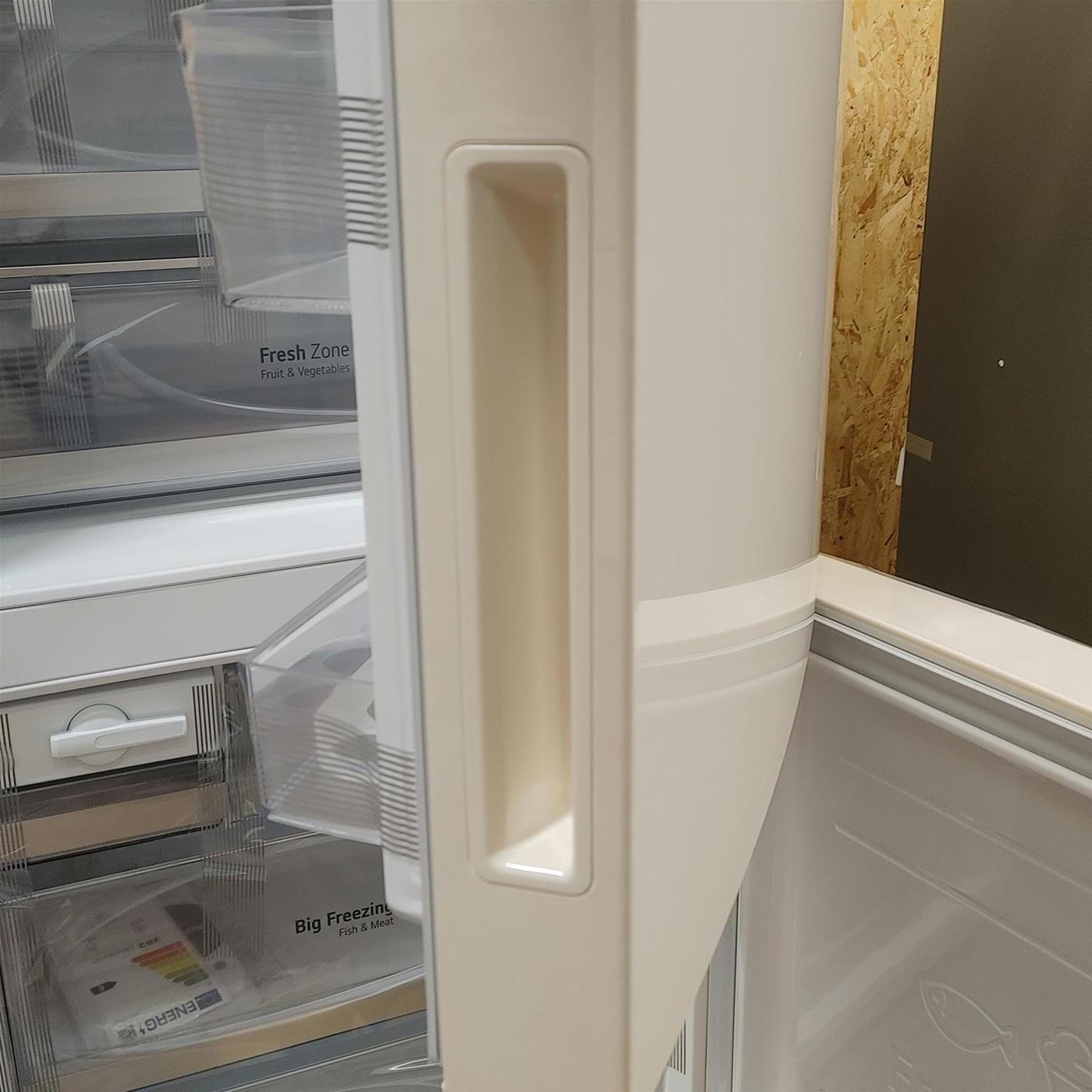 LG GBB567SECMN frigorifero con congelatore Libera installazione 462 LE Sabbia