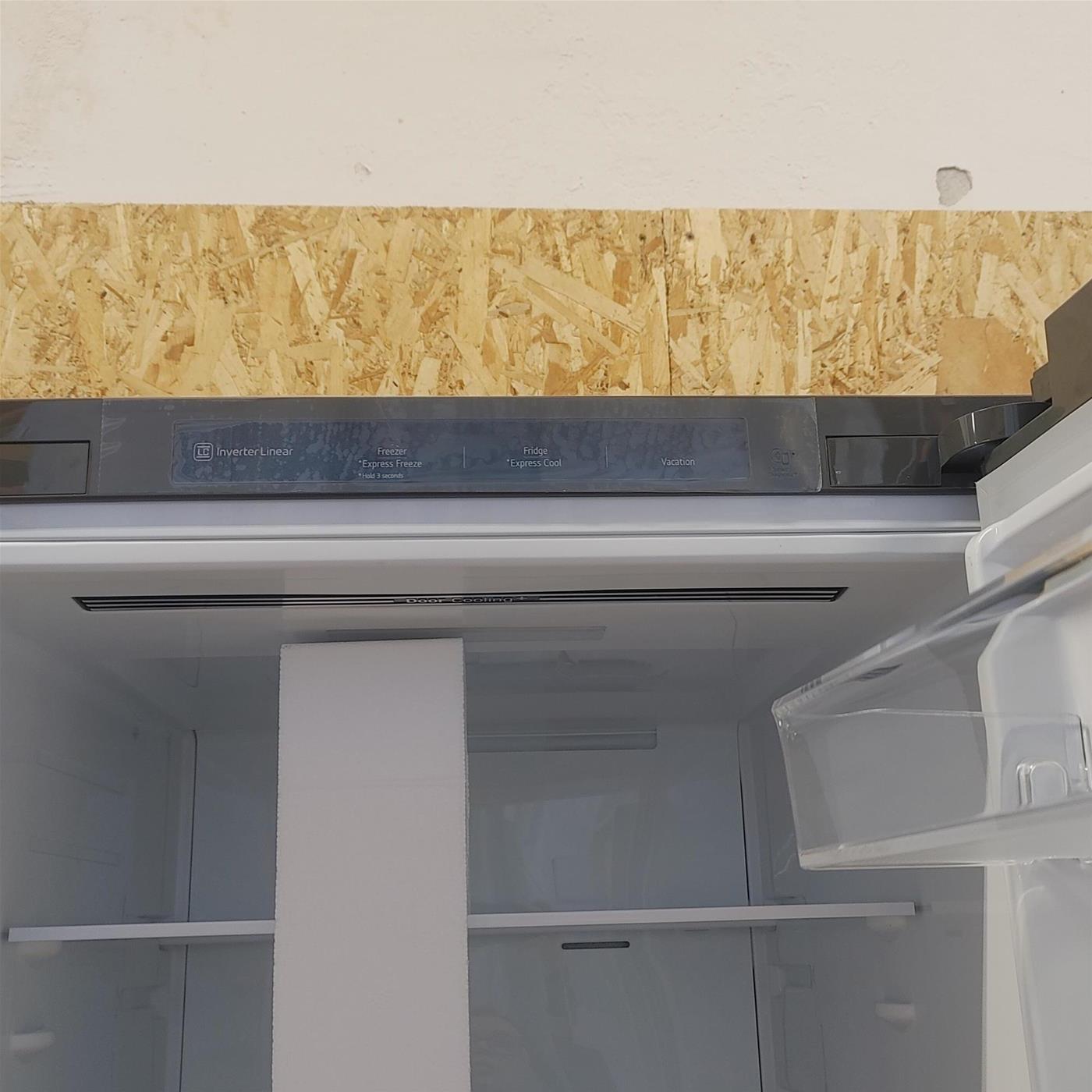 LG GBP62PZNAC.APZQEUR frigorifero con congelatore Libera installazione 384 LA Acciaio inox