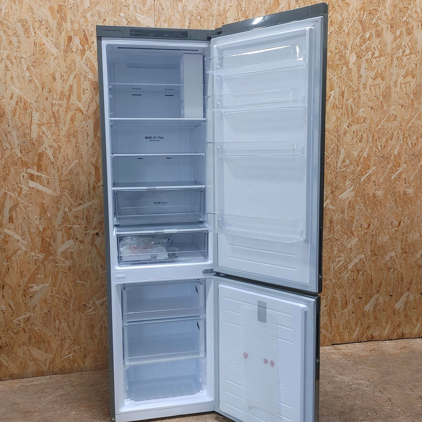 LG GBP62PZNAC.APZQEUR frigorifero con congelatore Libera installazione 384 LA Acciaio inox