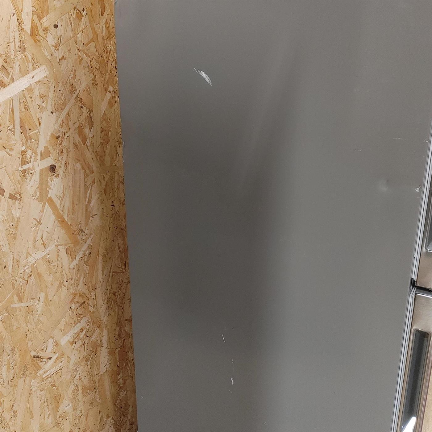 LG GBP62PZNAC.APZQEUR frigorifero con congelatore Libera installazione 384 LA Acciaio inox