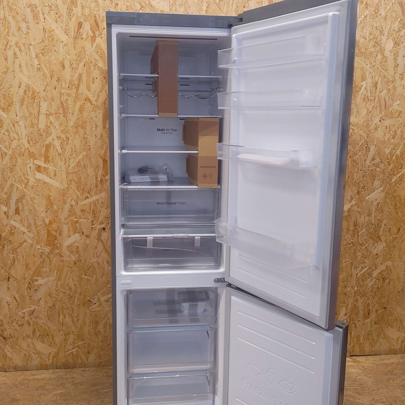 LG GBP62PZNAC.APZQEUR frigorifero con congelatore Libera installazione 384 LA Acciaio inox