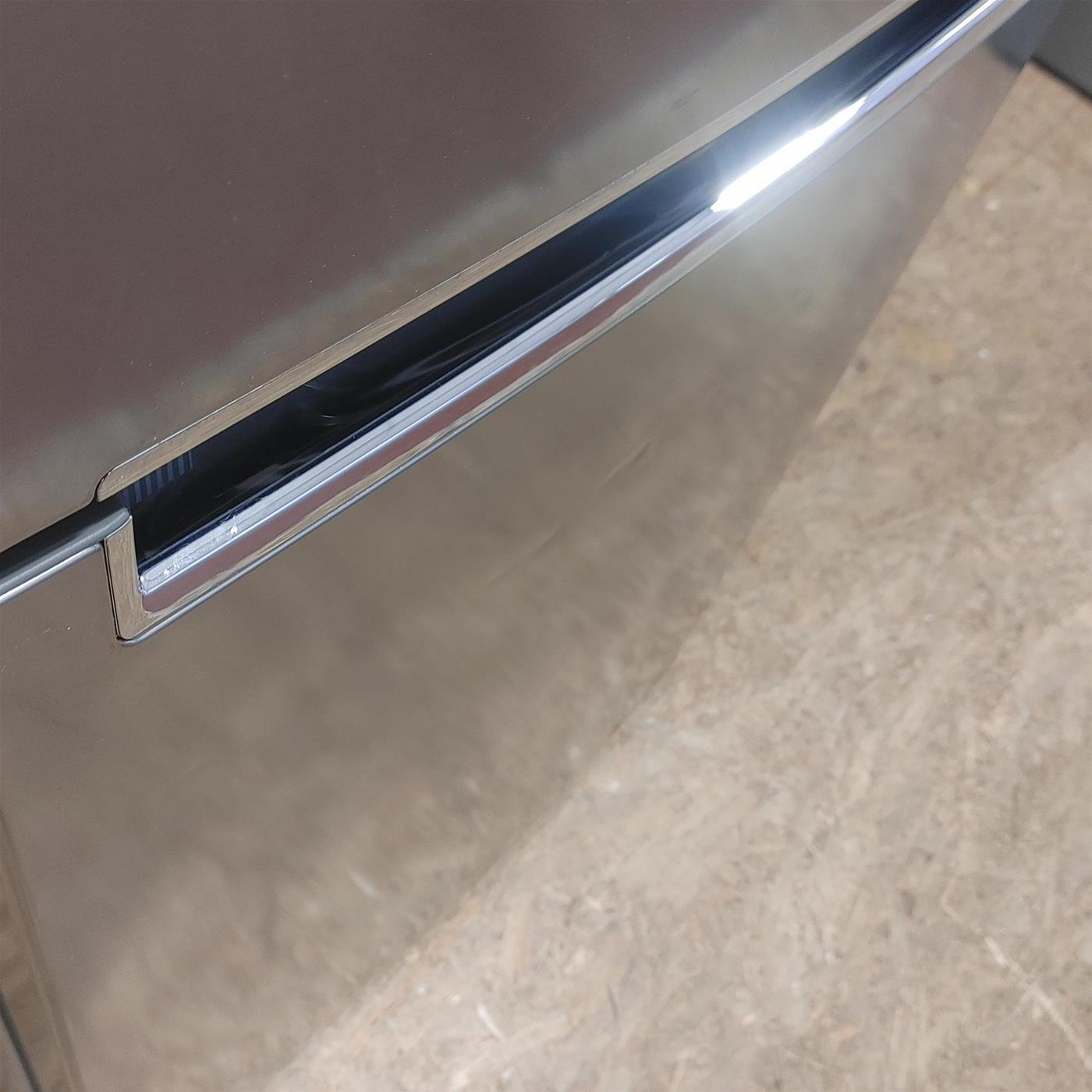 LG GBP62PZNAC.APZQEUR frigorifero con congelatore Libera installazione 384 LA Acciaio inox