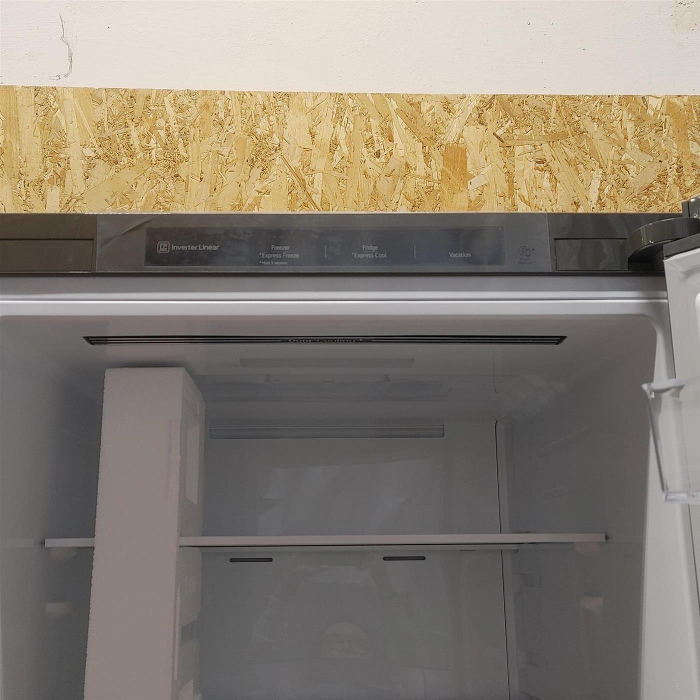 LG GBP62PZNAC.APZQEUR frigorifero con congelatore Libera installazione 384 LA Acciaio inox