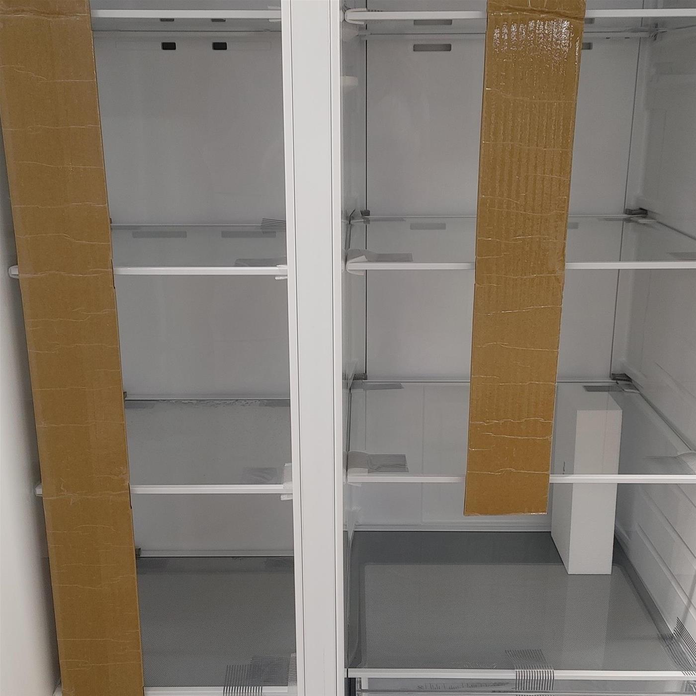 LG GSBV70PZTE Side by Side Door CoolingTM 655lt Classe energetica E