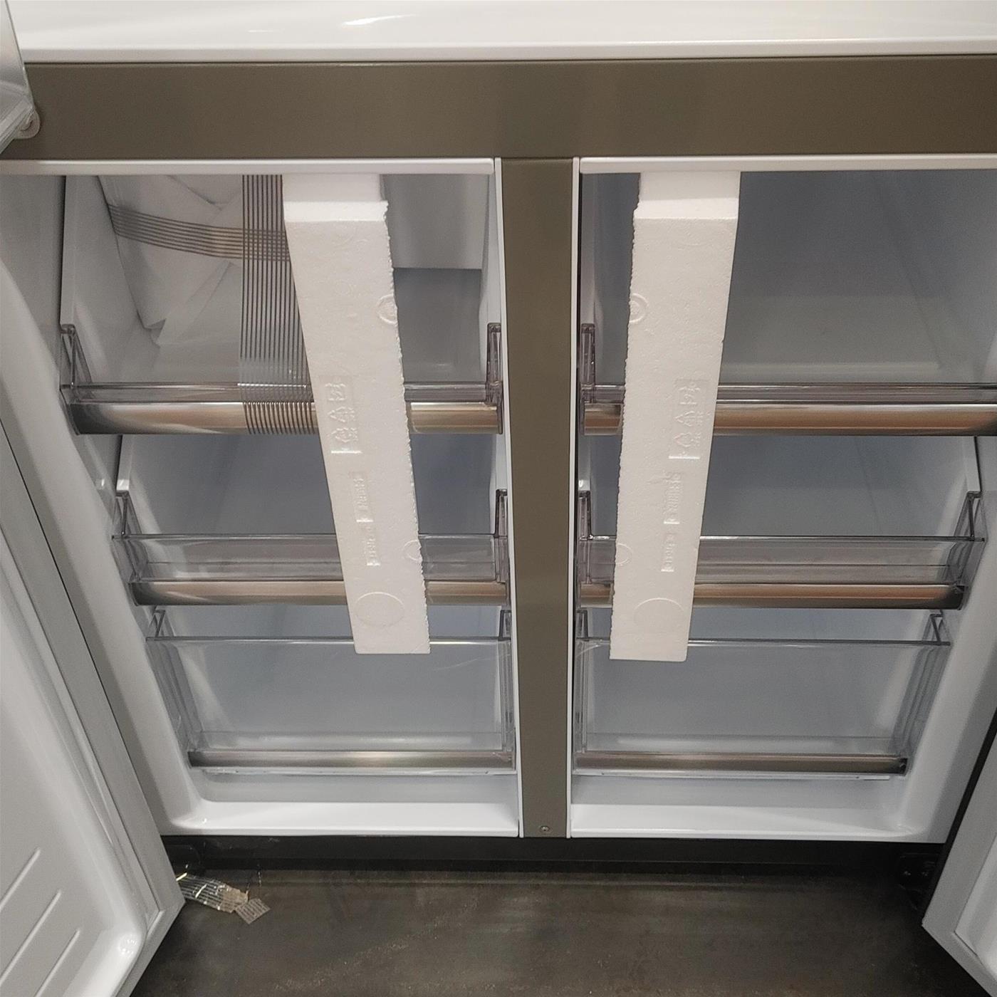 Frigorifero side-by-side LG InstaView GMQ844MC5E Libera installazione 530 LE Nero