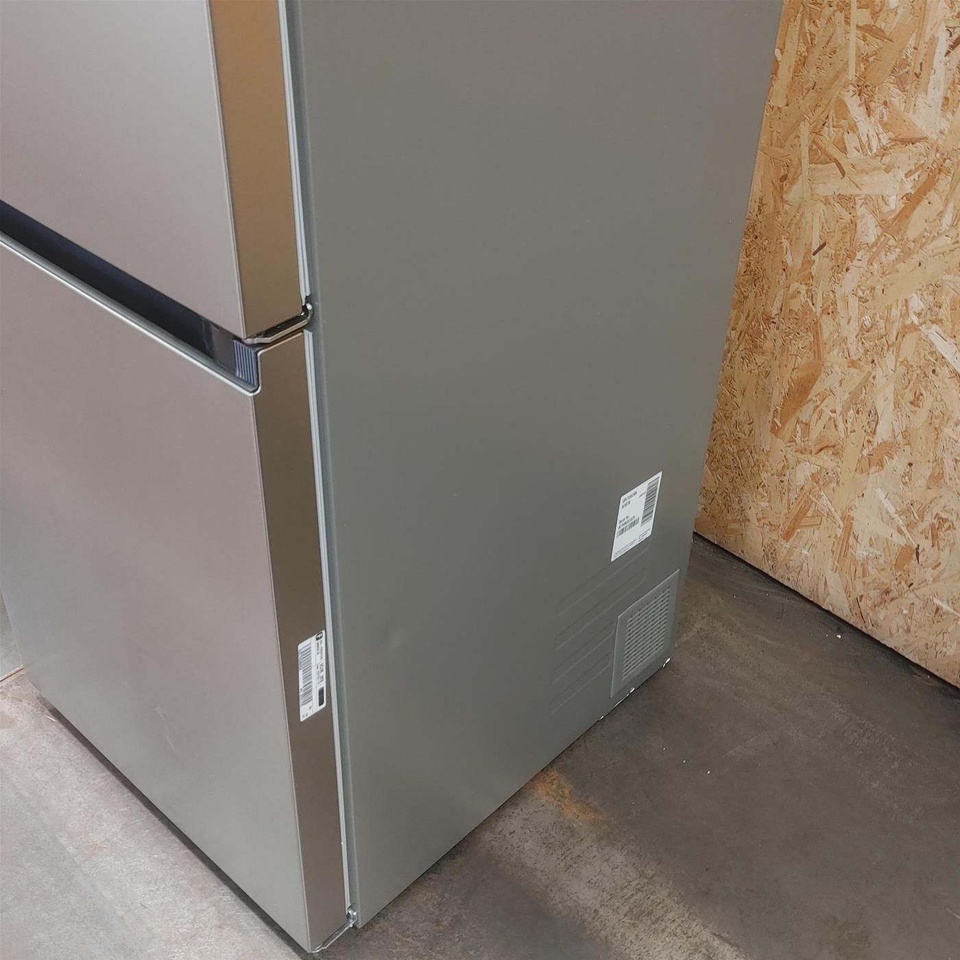 LG GBV7280CMB.AMBQEUR frigorifero-congelatore Libera installazione 387 LC Argento