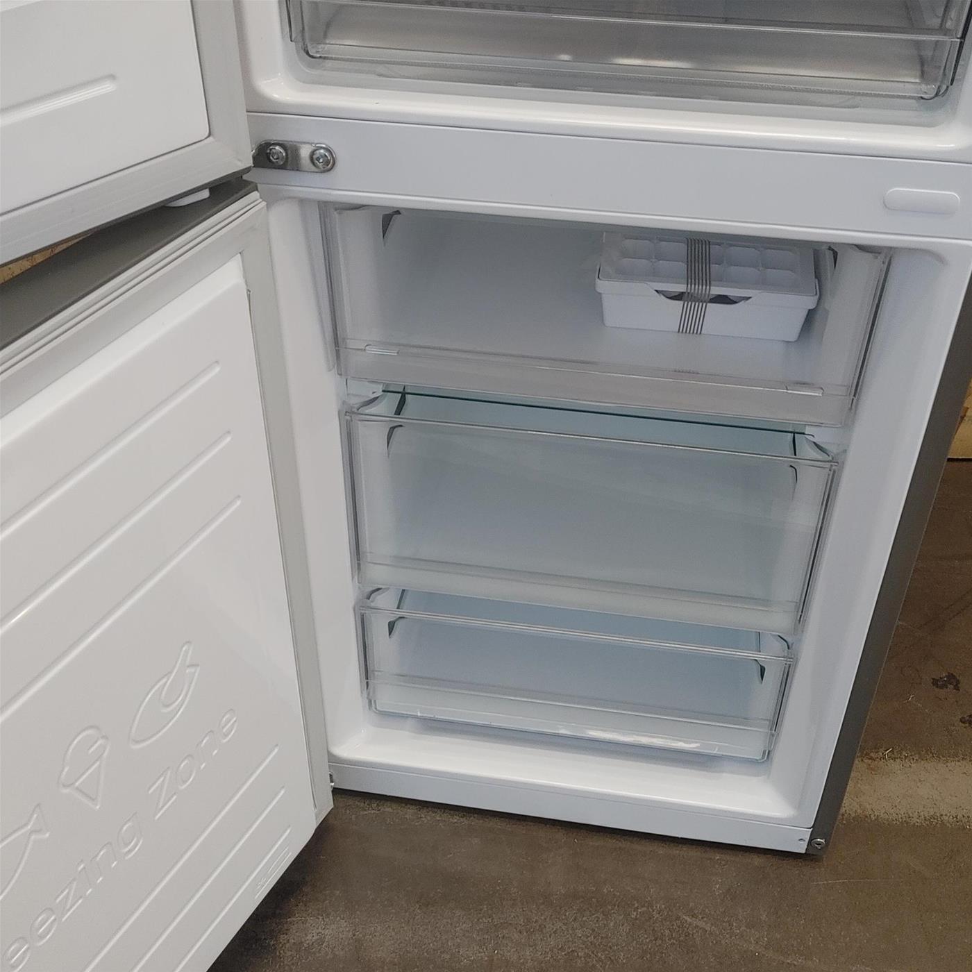 LG GBP62PZNAC.APZQEUR frigorifero con congelatore Libera installazione 384 LA Acciaio inox