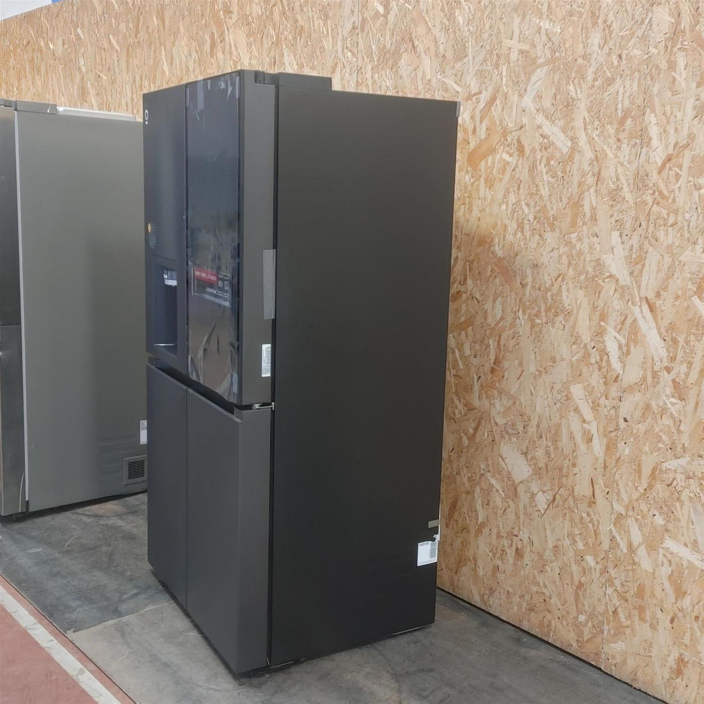 LG GMG960EVJE frigorifero side-by-side Libera installazione 638 LE Nero