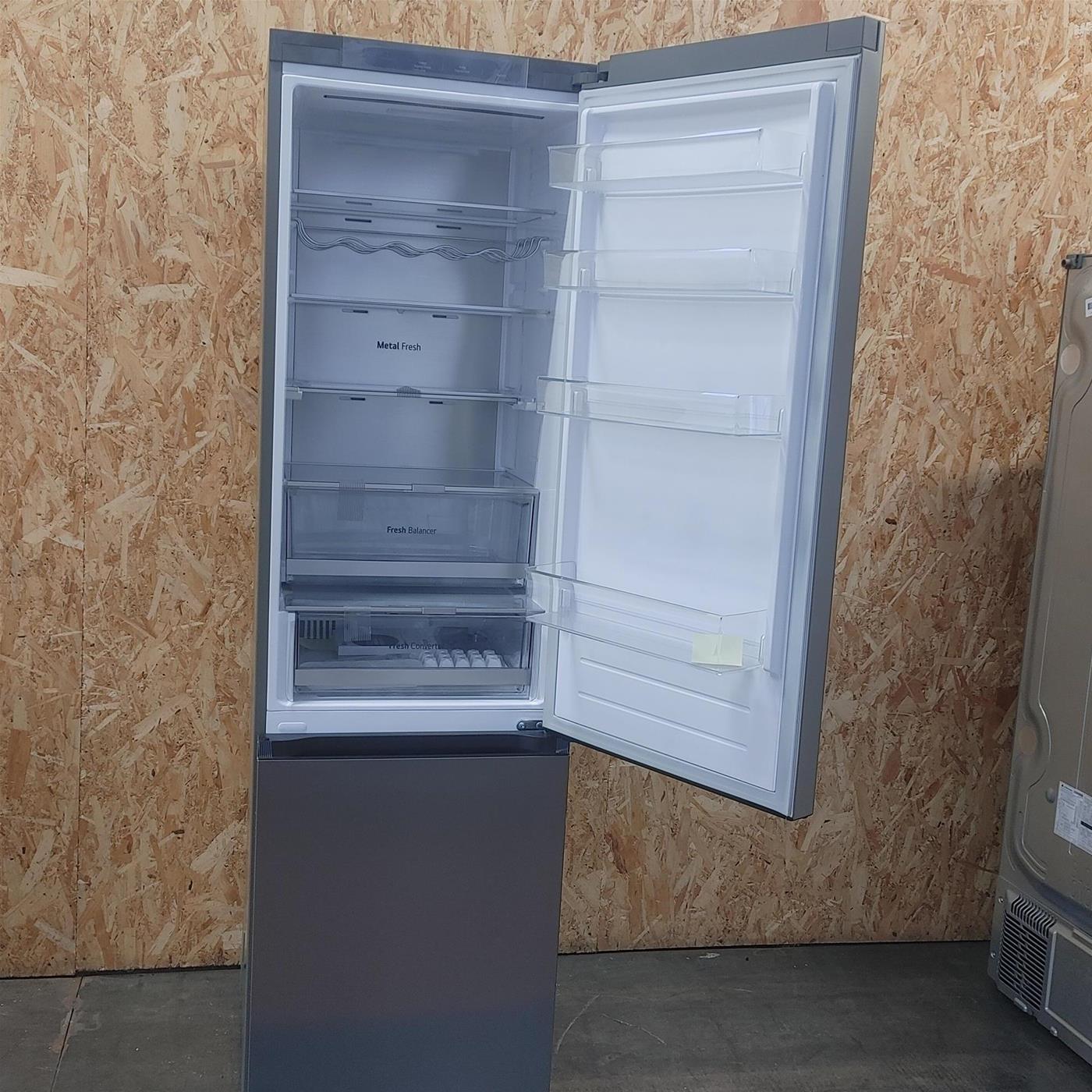 LG GBV7280CPY.APYQEUR frigorifero con congelatore Libera installazione 387 LC Acciaio inox