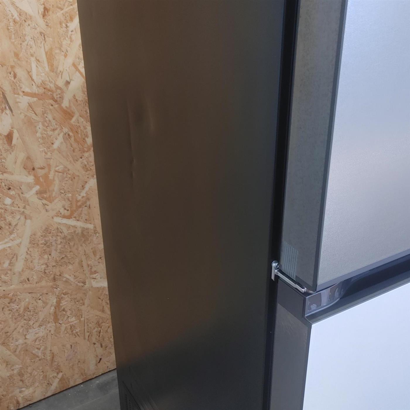 Frigorifero LG InstaView MoodUP GMV960NNME Side by Side Colore personalizzabile