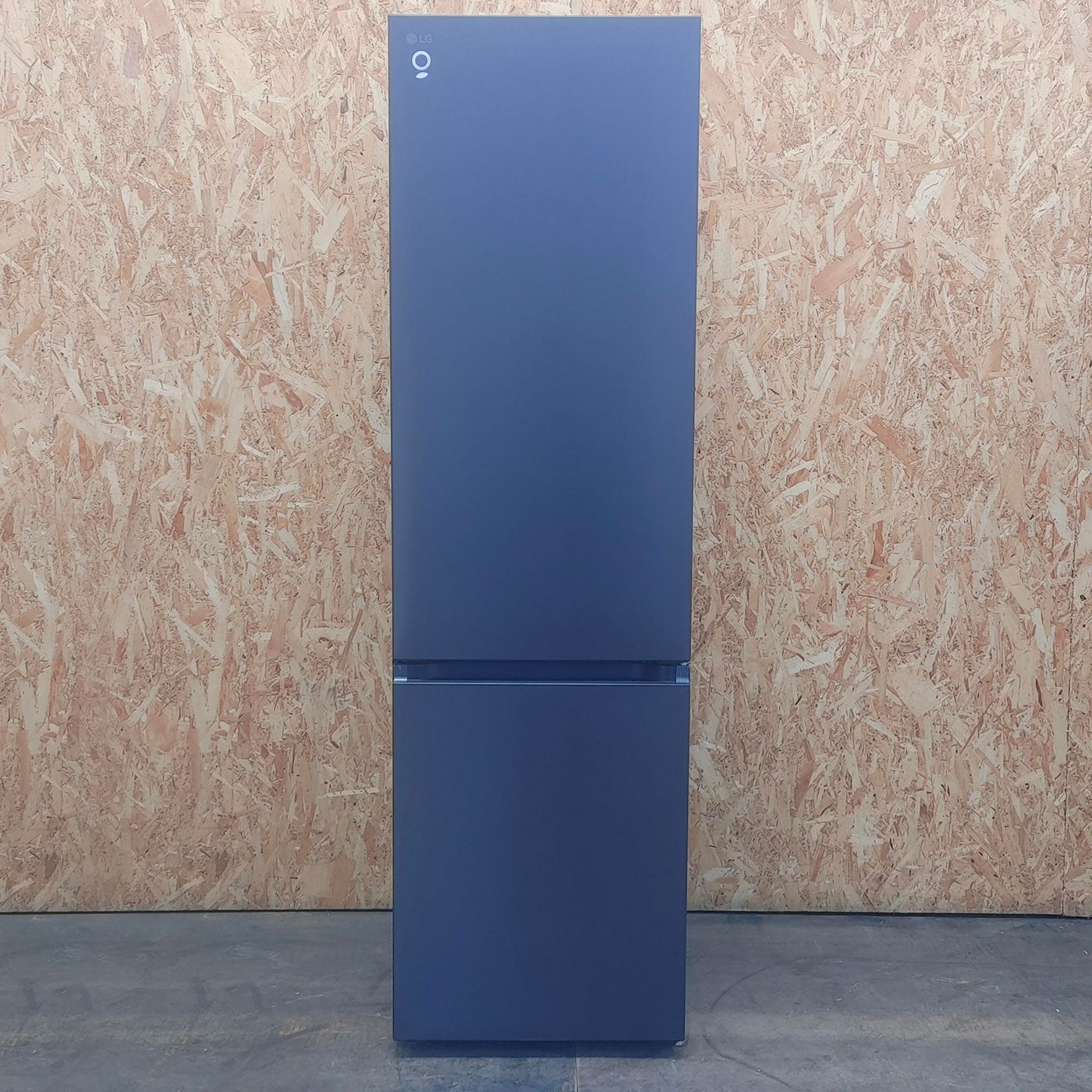 LG GBV7280DEV.AEVQEUR frigorifero-congelatore Libera installazione 387 LD Nero