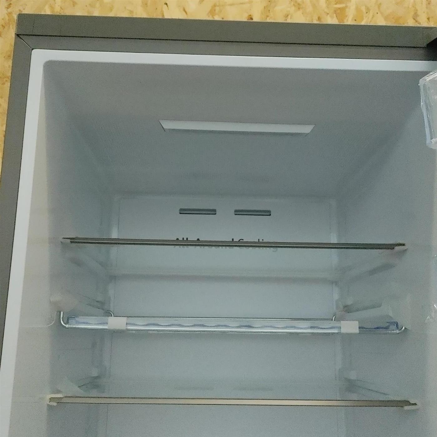 Samsung RB38T675DSA, Total No Frost, frigorifero con congelatore Libera installazione 385 L D Argento
