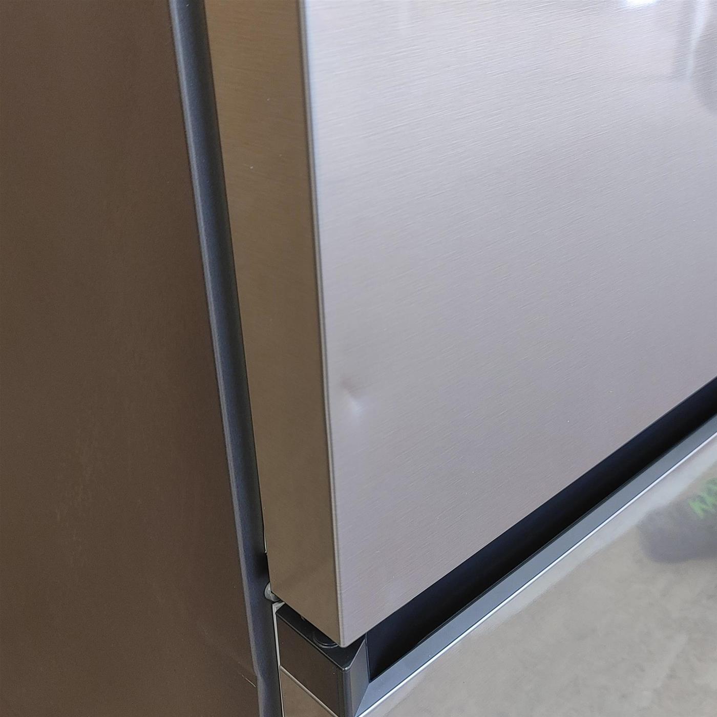 Samsung RB38T675DSA, Total No Frost, frigorifero con congelatore Libera installazione 385 L D Argento