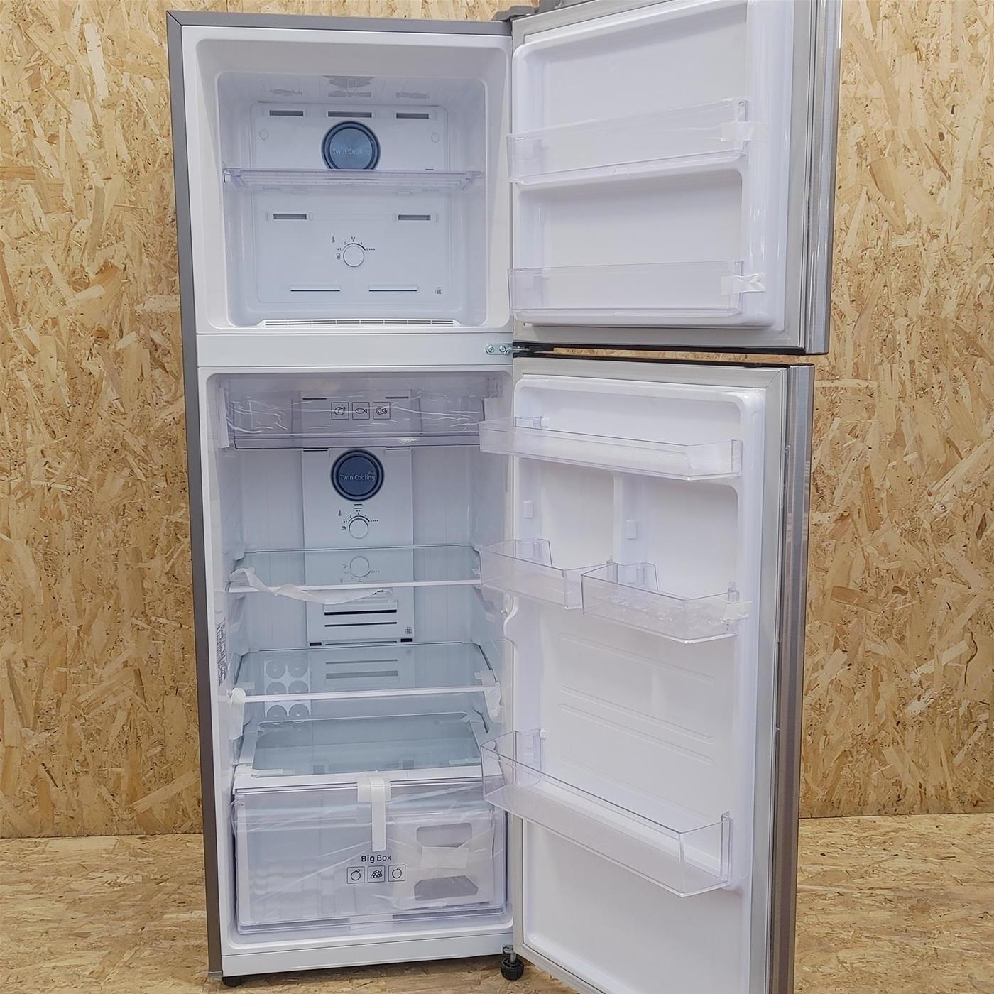 Samsung RT32K5030S8 frigorifero con congelatore Libera installazione 321 L F Acciaio inossidabile, Total No frost