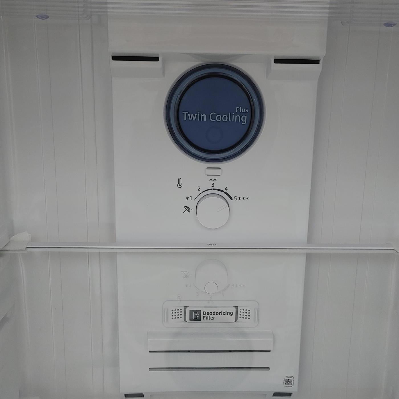 Samsung RT32K5030S8 frigorifero con congelatore Libera installazione 321 L F Acciaio inossidabile, Total No frost