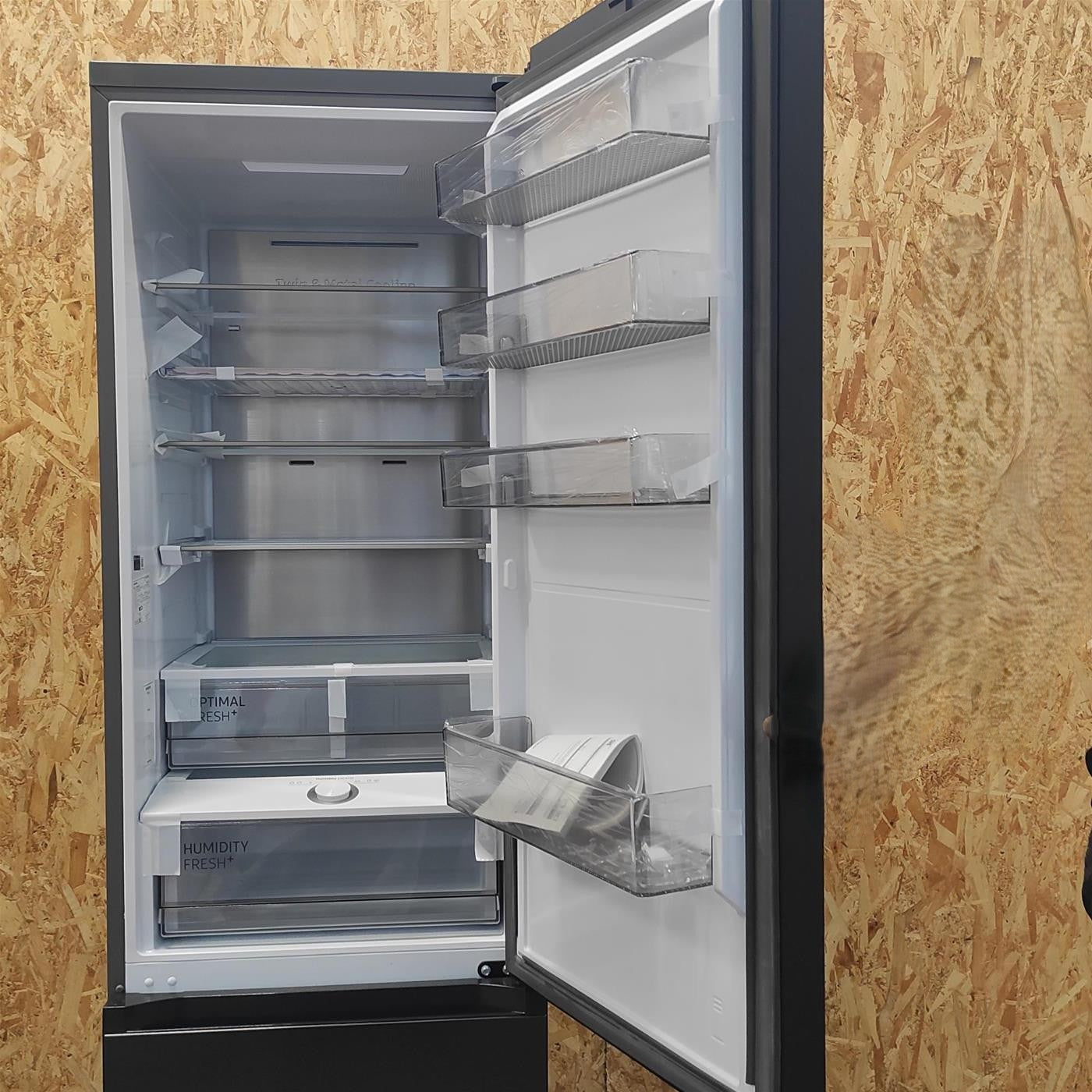 Frigorifero Combinato Samsung BESPOKE AI RB38C7B6AB1 387 L