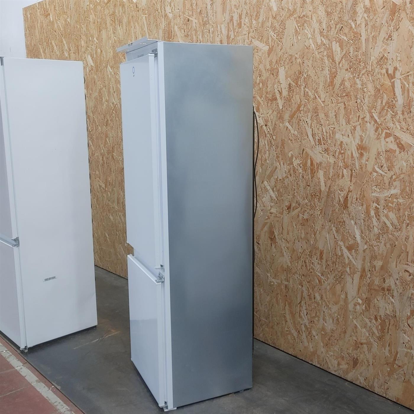 Whirlpool Total No Frost WHC18 T141 Incasso 250 LF Bianco