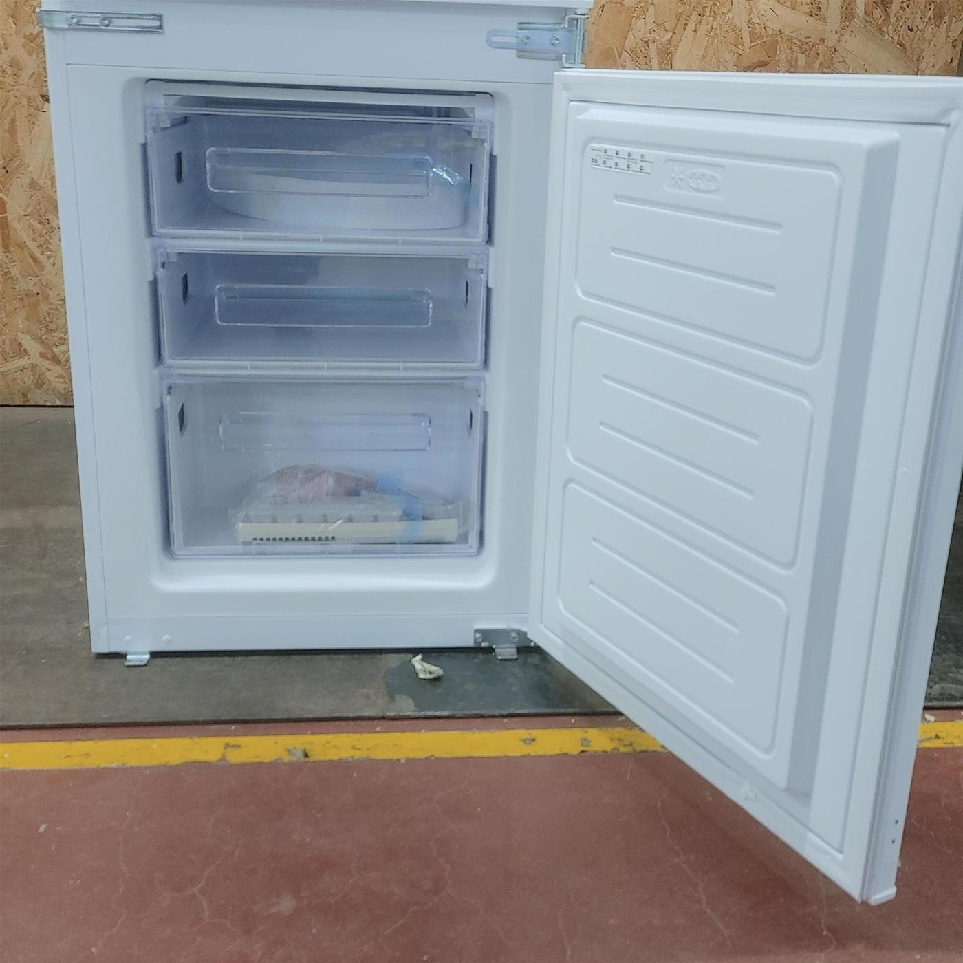 Frigorifero Zerowatt ZEBBS100NP ad incasso 250 L