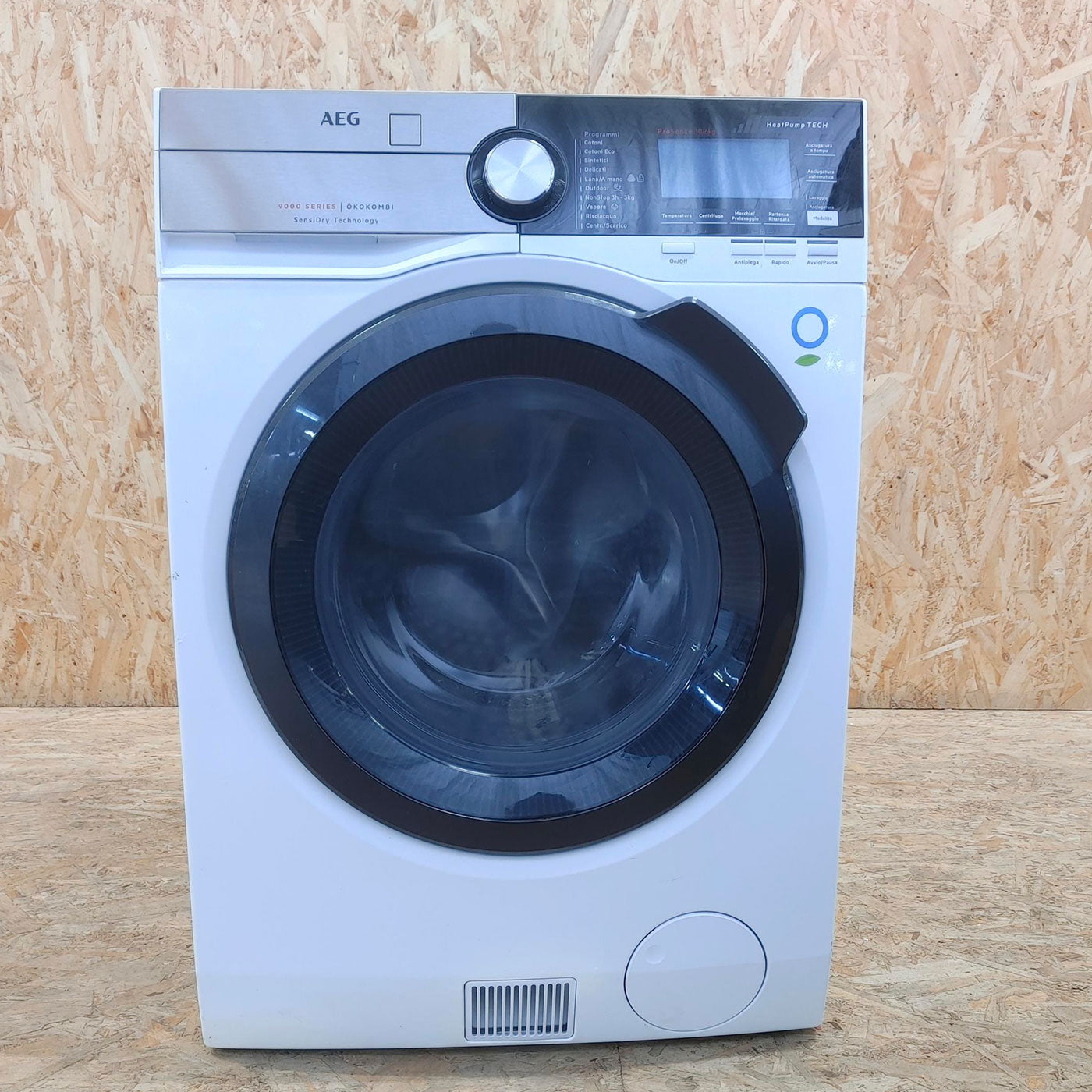 Lavasciuga AEG L9WEC169K Libera installazione Caricamento frontale Nero, Argento, Bianco C