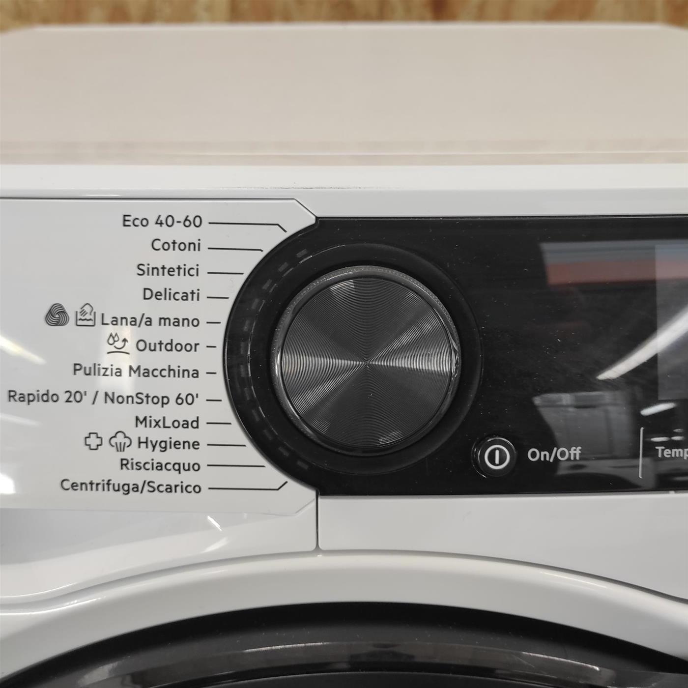 Lavasciuga AEG L99695HWD 9/6 Kg
