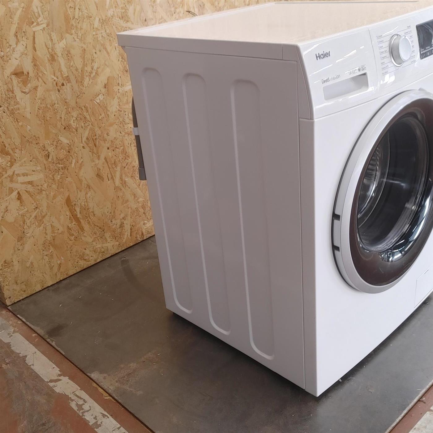 Lavatrice Haier Serie CIN HW100-B14CIN Carica frontale 10 kg 1400 giri/min Bianco