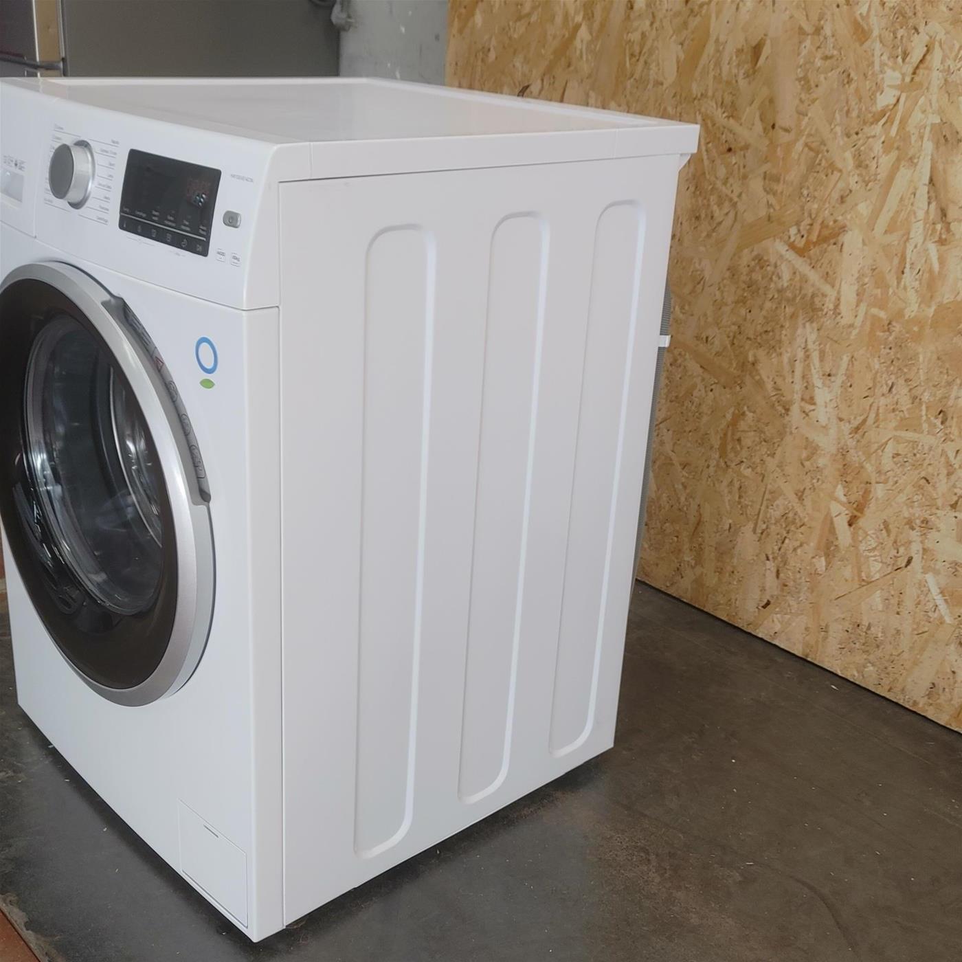 Lavatrice Haier Serie CIN HW100-B14CIN Carica frontale 10 kg 1400 giri/min Bianco