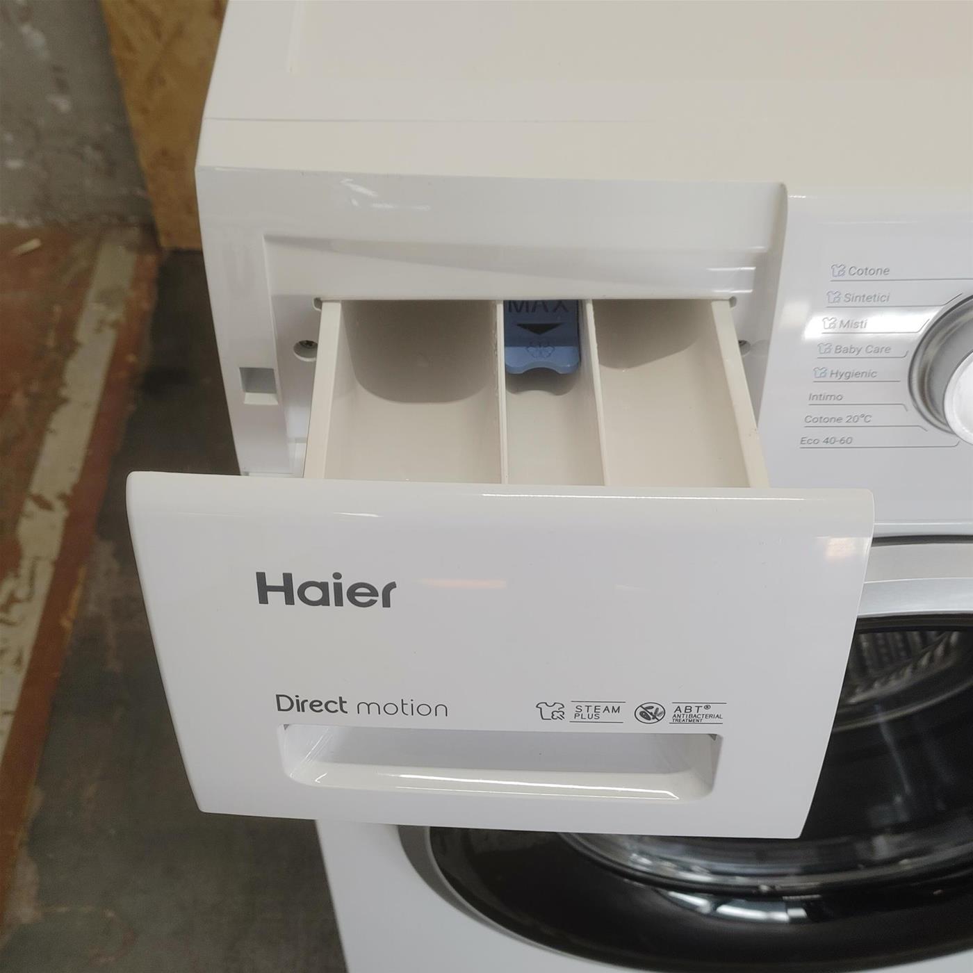Lavatrice Haier Serie CIN HW100-B14CIN Carica frontale 10 kg 1400 giri/min Bianco
