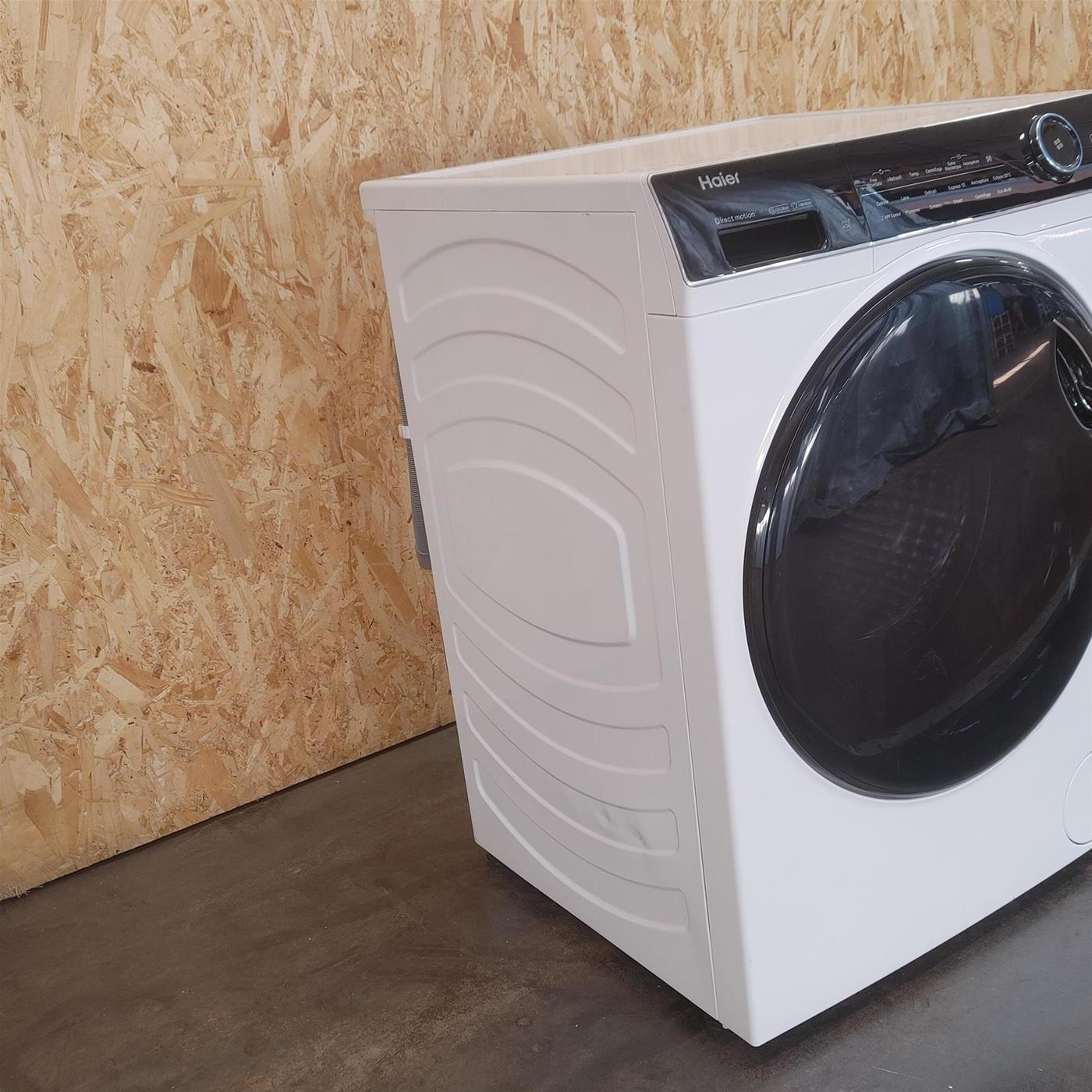 Haier I-Pro Series 5 HWD90-B14959U1 lavasciuga Libera installazione Caricamento frontale Bianco D