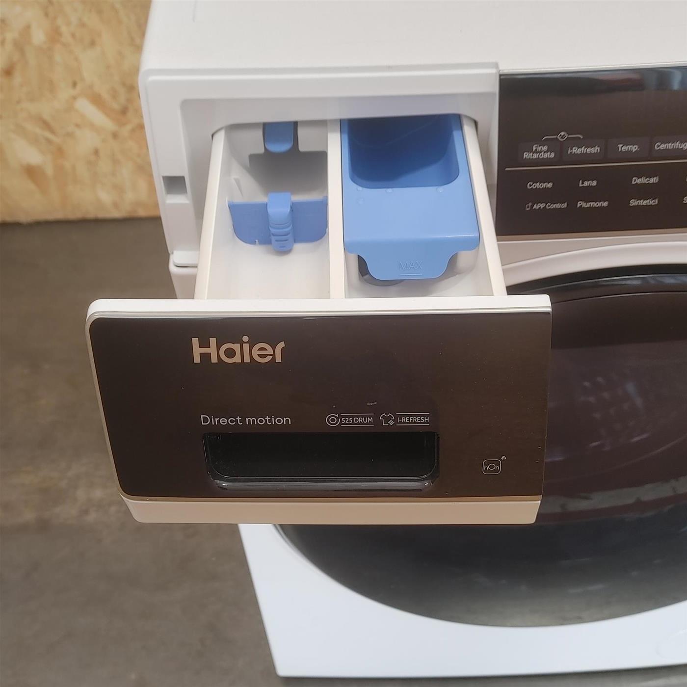 Haier I-Pro Series 5 HWD90-B14959U1 lavasciuga Libera installazione Caricamento frontale Bianco D