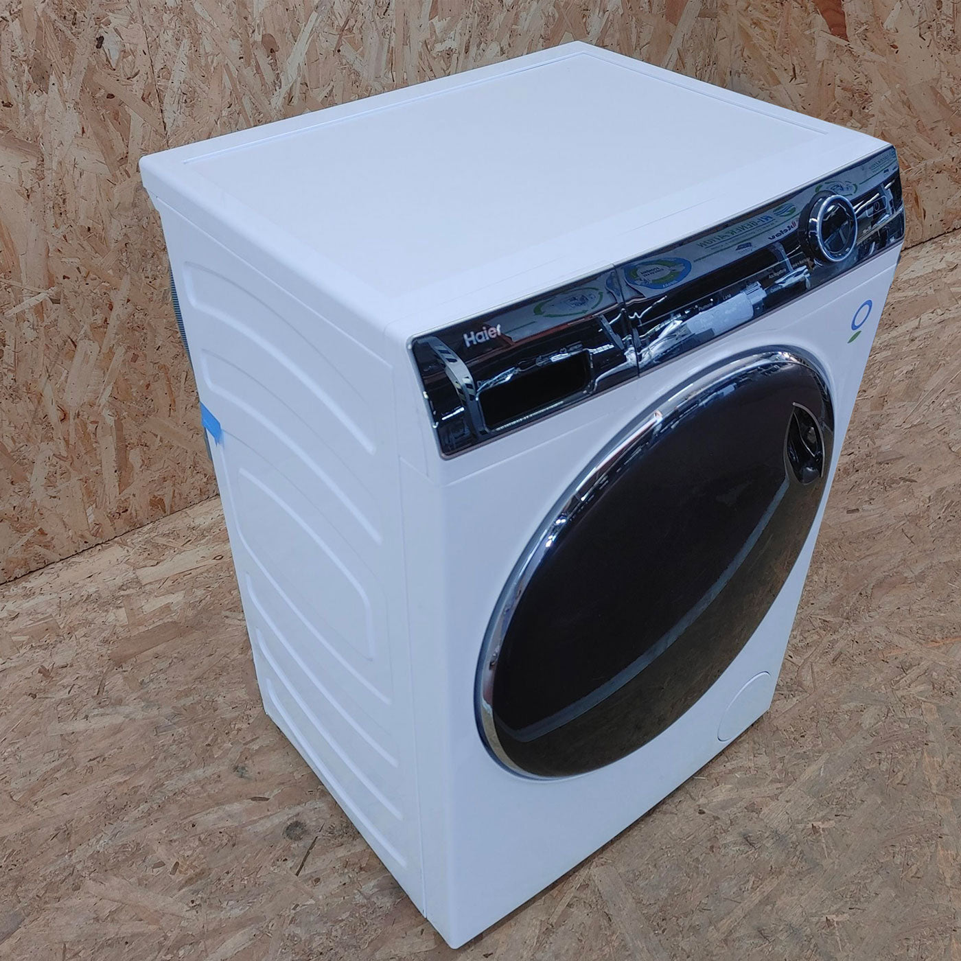 Haier I-Pro Series 7 lavasciuga Libera installazione Caricamento frontale Bianco D