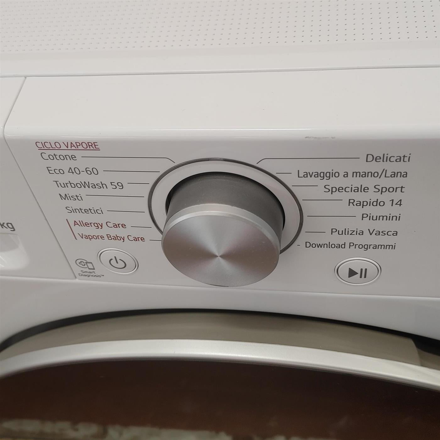 LG Lavatrice F4V5RYP1WE 10,5 Kg 1400 giri