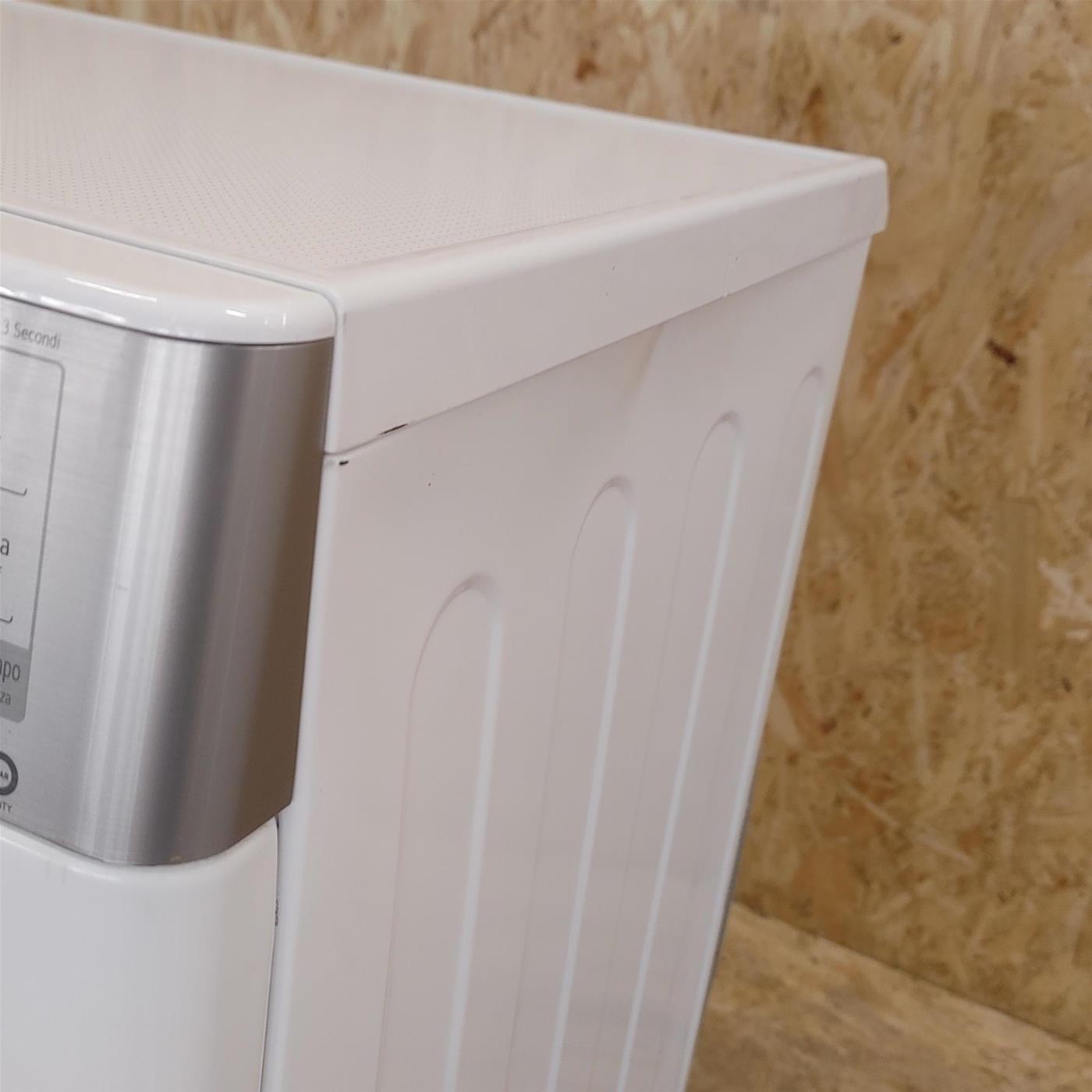 Lavasciuga LG F2DV9S8H2E Libera installazione Caricamento frontale Bianco E