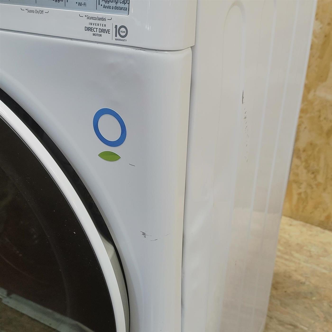 Lavatrice LG F2WV5S8S0E Caricamento frontale 8,5 kg 1200 Giri/min Bianco