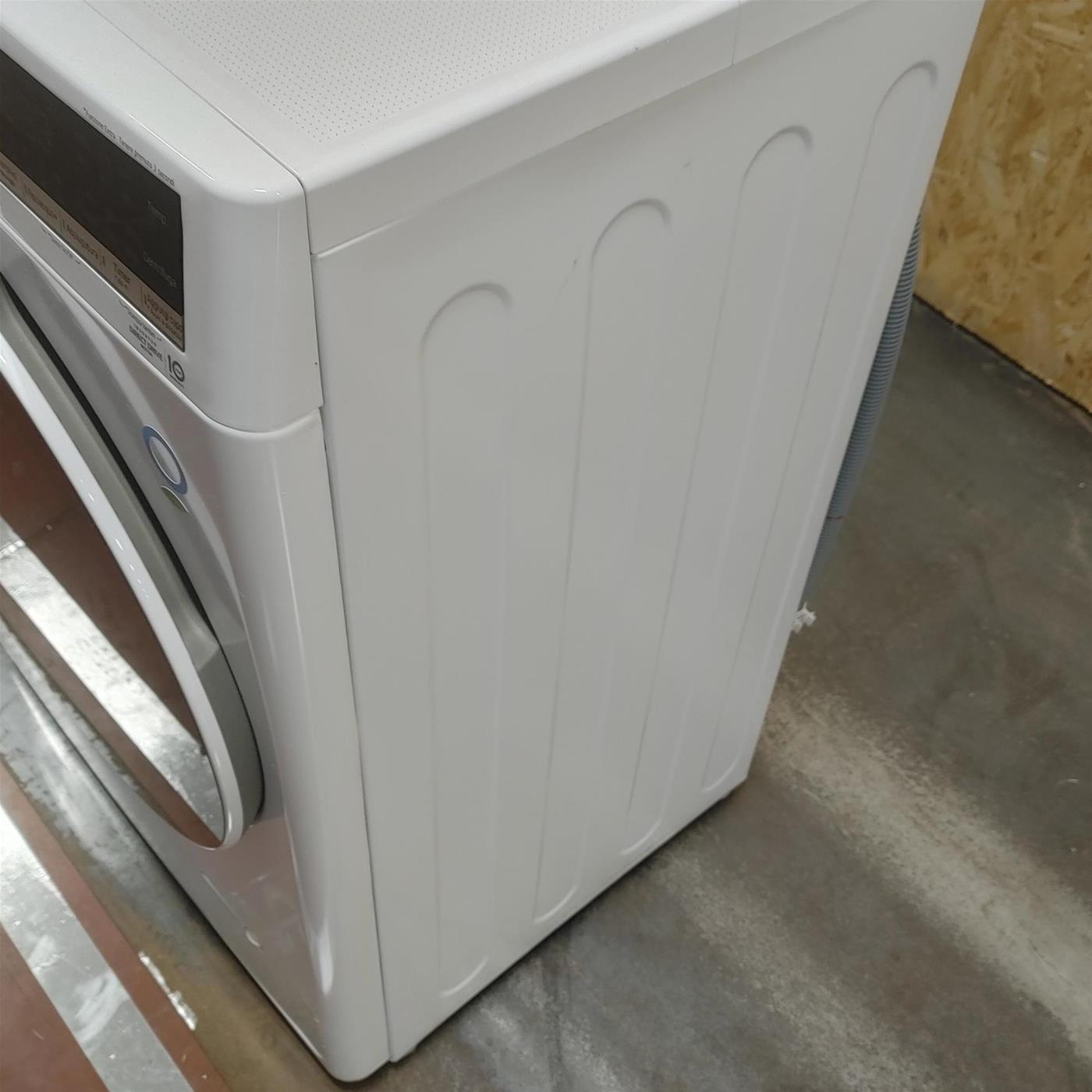 LG F4DV710H2SE Lavasciuga Intelligente AIDD 10,5/7 kg Vapore TurboWash 360 1400 Giri/min Carica frontale Classe E