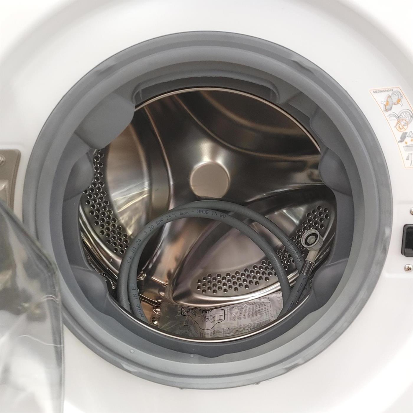 LG F2DV5S8H0E Lavasciuga Slim Intelligente AIDD 8.5/5kg Vapore TurboWash 1200 Giri/min Carica frontale Classe E