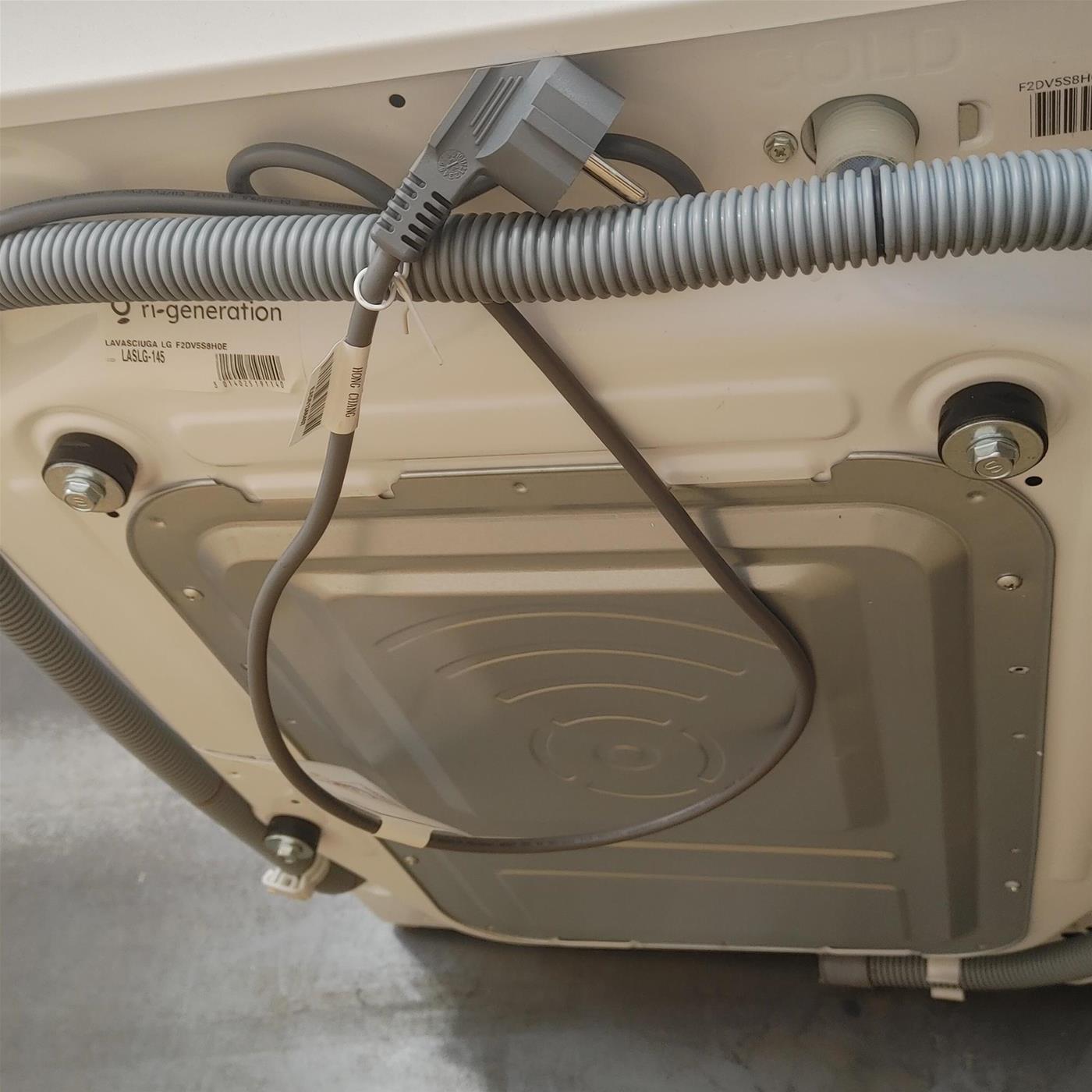 LG F2DV5S8H0E Lavasciuga Slim Intelligente AIDD 8.5/5kg Vapore TurboWash 1200 Giri/min Carica frontale Classe E
