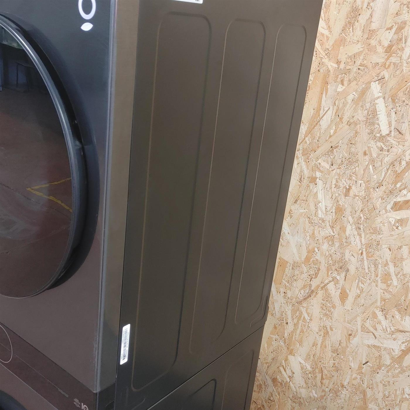 LG WT1210BBF.APBQKIS lavasciuga Libera installazione Caricamento frontale Nero A