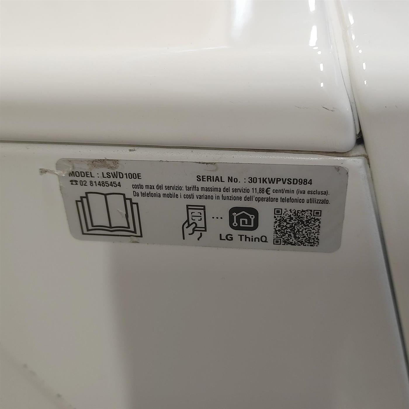 LG LSWD100E lavasciuga Libera installazione Caricamento frontale Bianco A