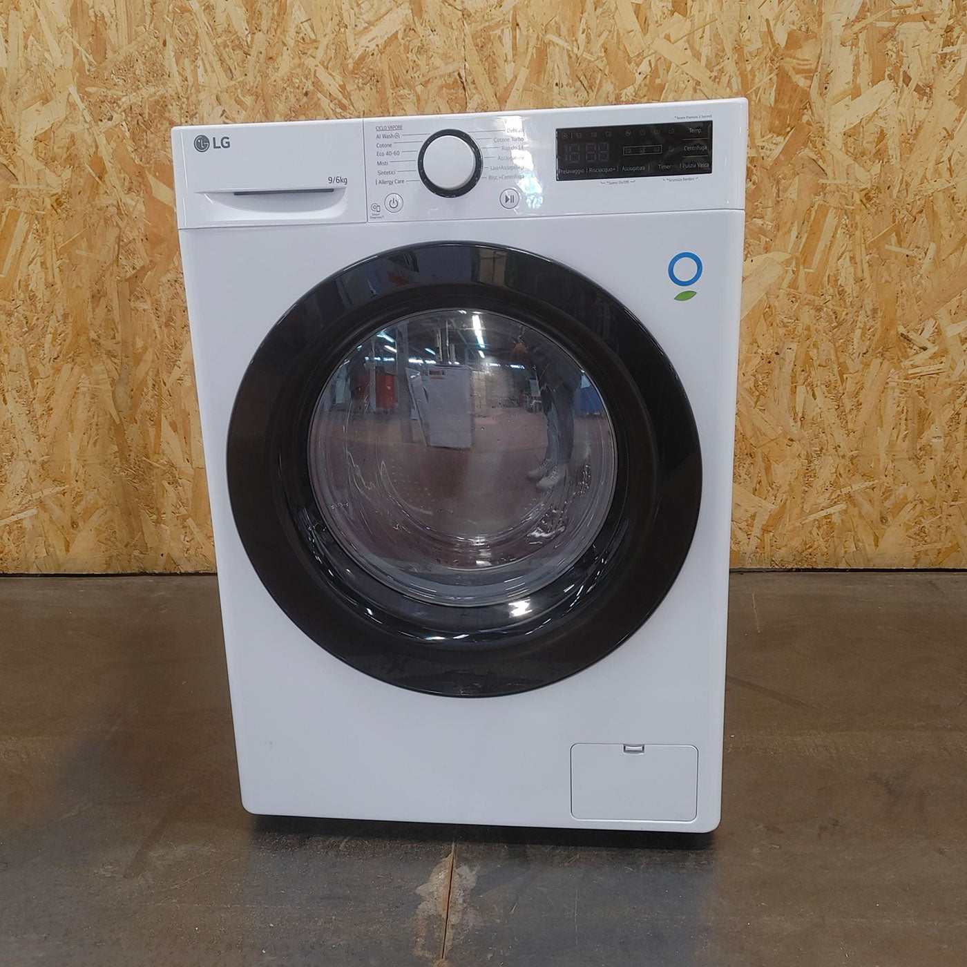 LG D4R3009NSWW Lavasciuga 9/6kg AI DD, Classe D, 1400 giri, Vapore, Eco Hybrid