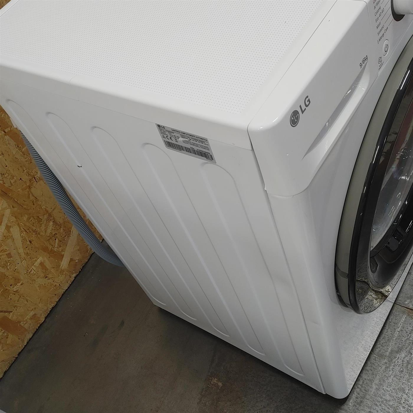 LG D4R3009NSWW Lavasciuga 9/6kg AI DD, Classe D, 1400 giri, Vapore, Eco Hybrid