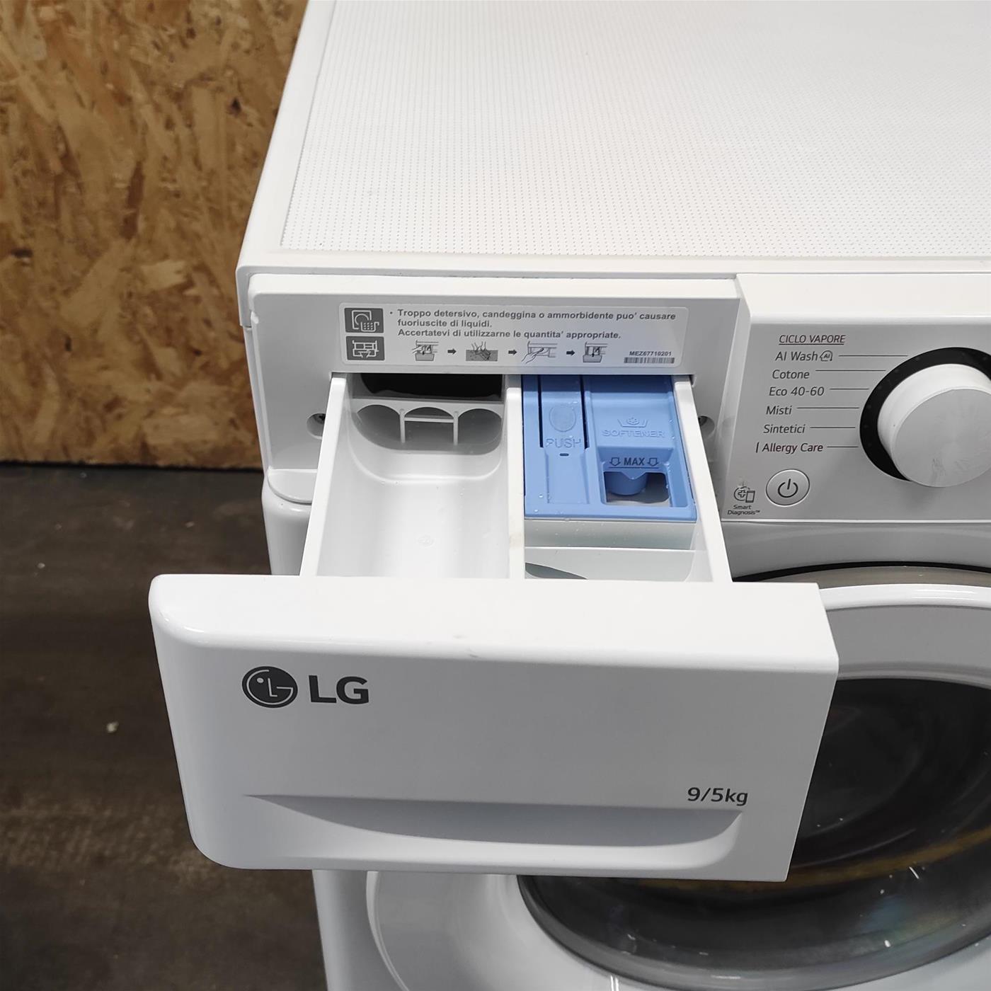 Lavasciuga intelligente LG D2R5S09TSWW Slim 9/5 Kg