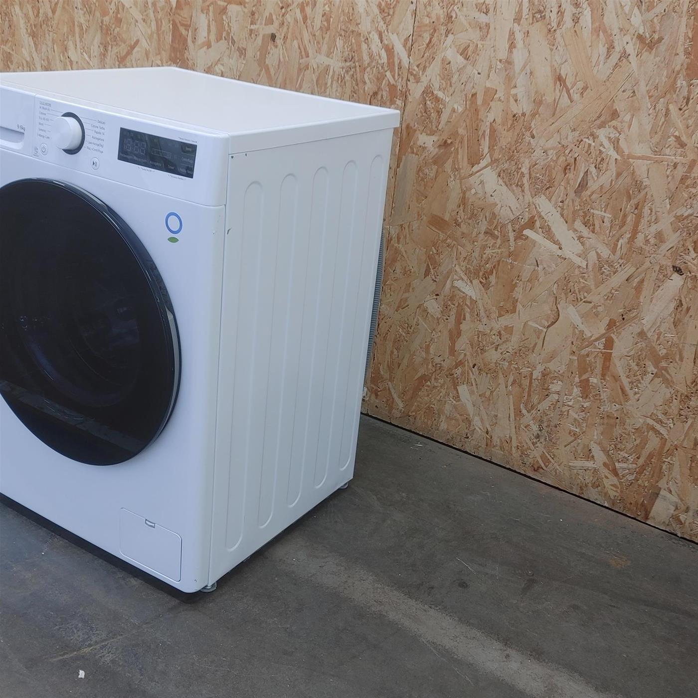 LG D4R3009NSWW Lavasciuga 9/6kg AI DD, Classe D, 1400 giri, Vapore, Eco Hybrid