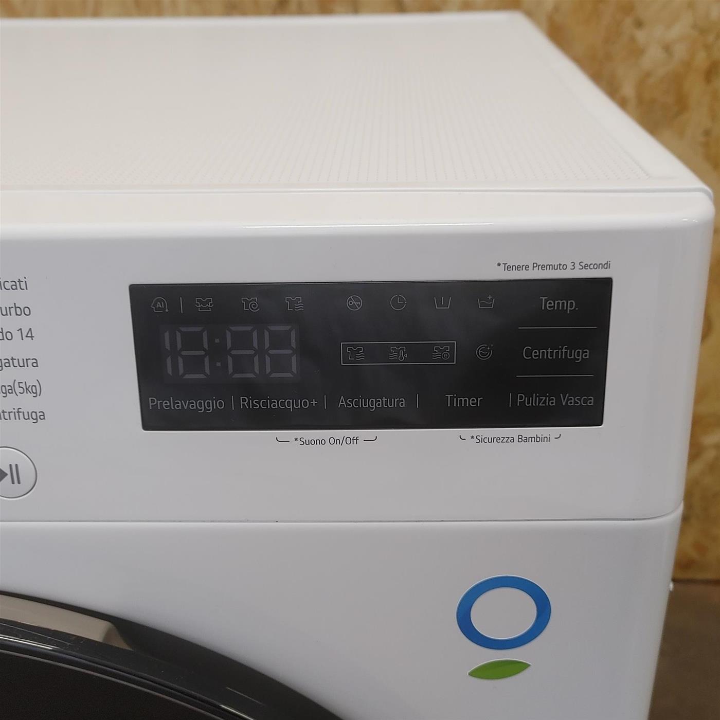 LG D4R3009NSWW Lavasciuga 9/6kg AI DD, Classe D, 1400 giri, Vapore, Eco Hybrid