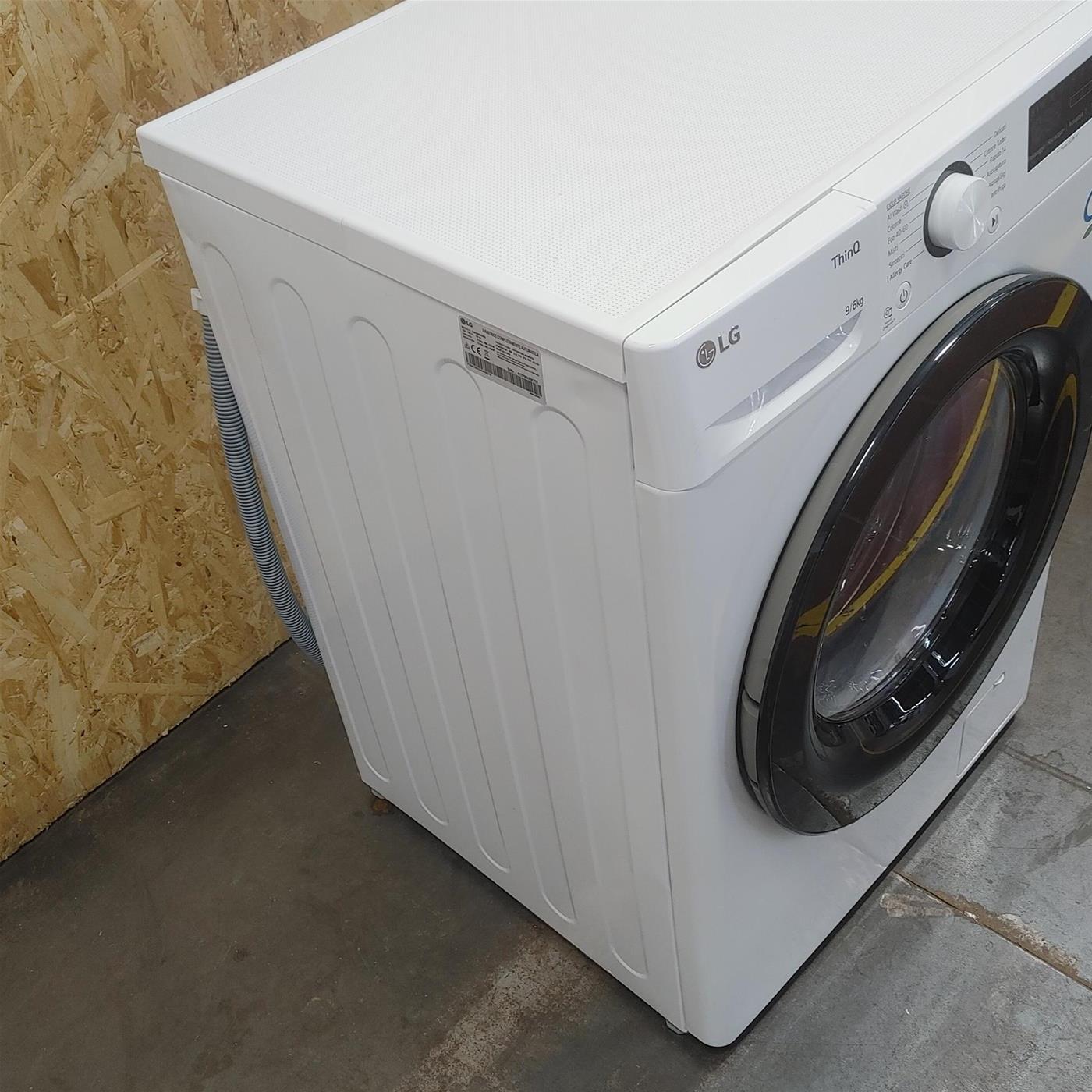 Lavasciuga intelligente LG D4R3009NSWB 9/6kg