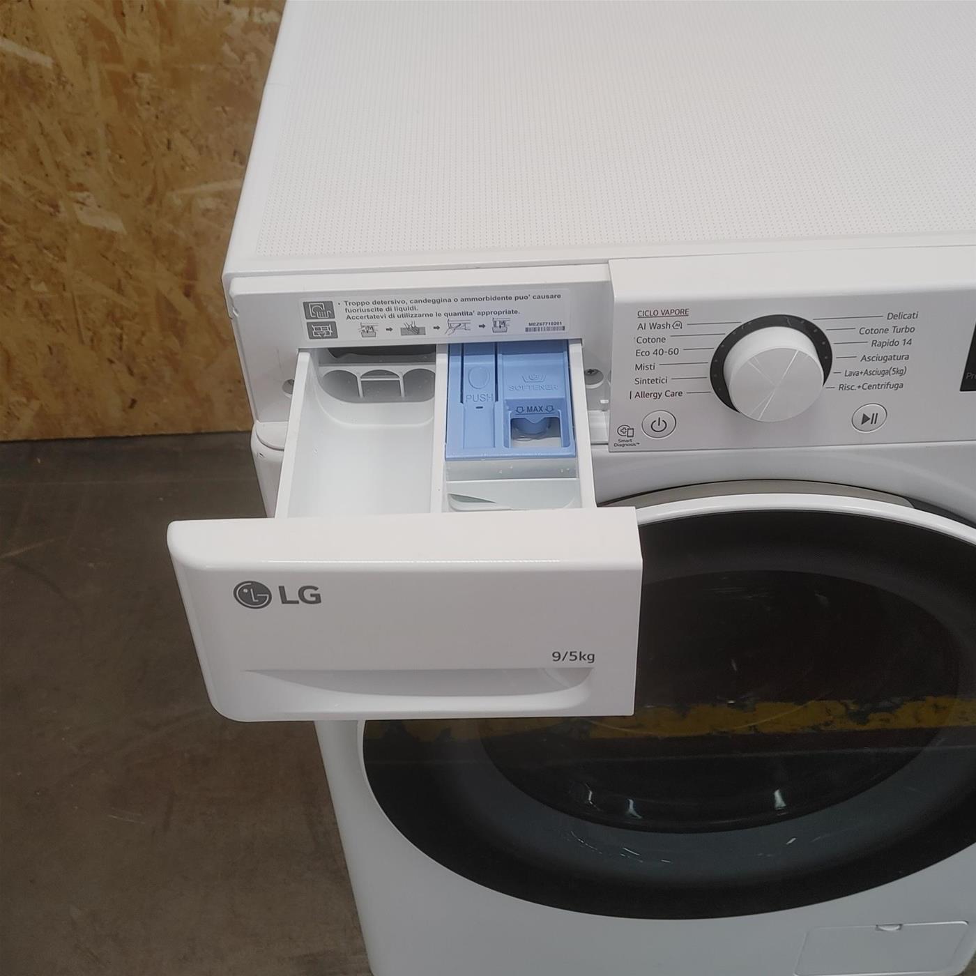 Lavasciuga intelligente LG D2R5S09TSWW Slim 9/5 Kg