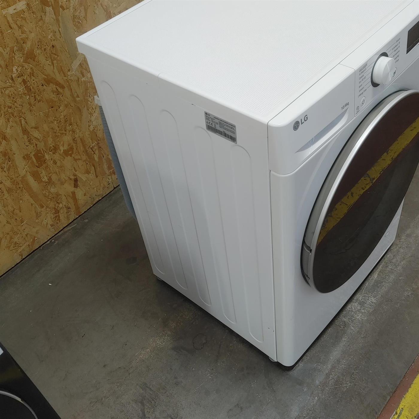 Lavasciuga intelligente LG D4R5010TSWS Serie R5 TurboWash 360 10/6 Kg