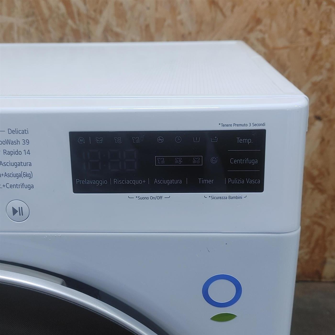 Lavasciuga intelligente LG D4R5010TSWS Serie R5 TurboWash 360 10/6 Kg